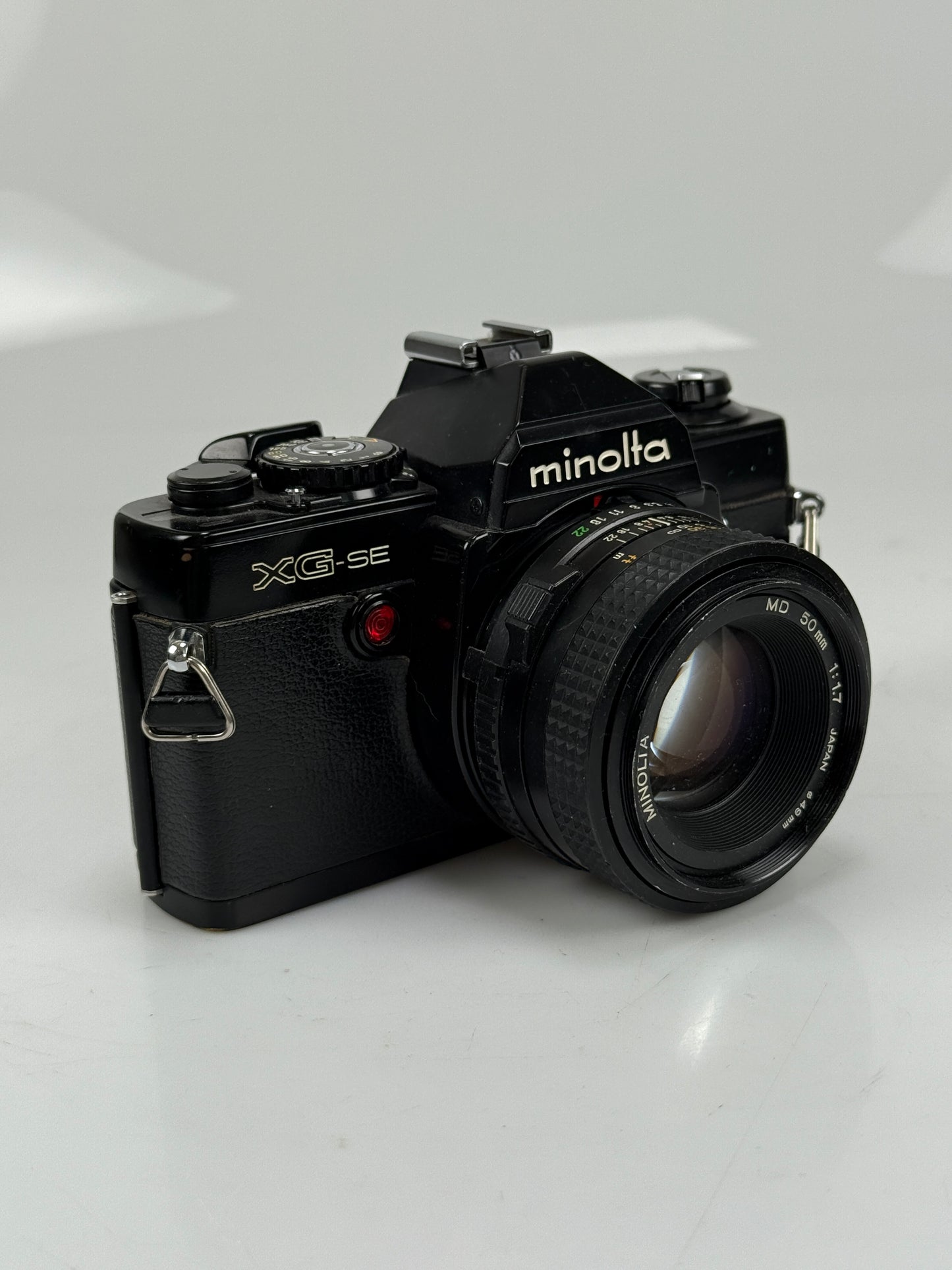 Minolta XG-SE Black 35mm SLR Film Camera Body MD MC SR w/ 50mm f1.7 kit