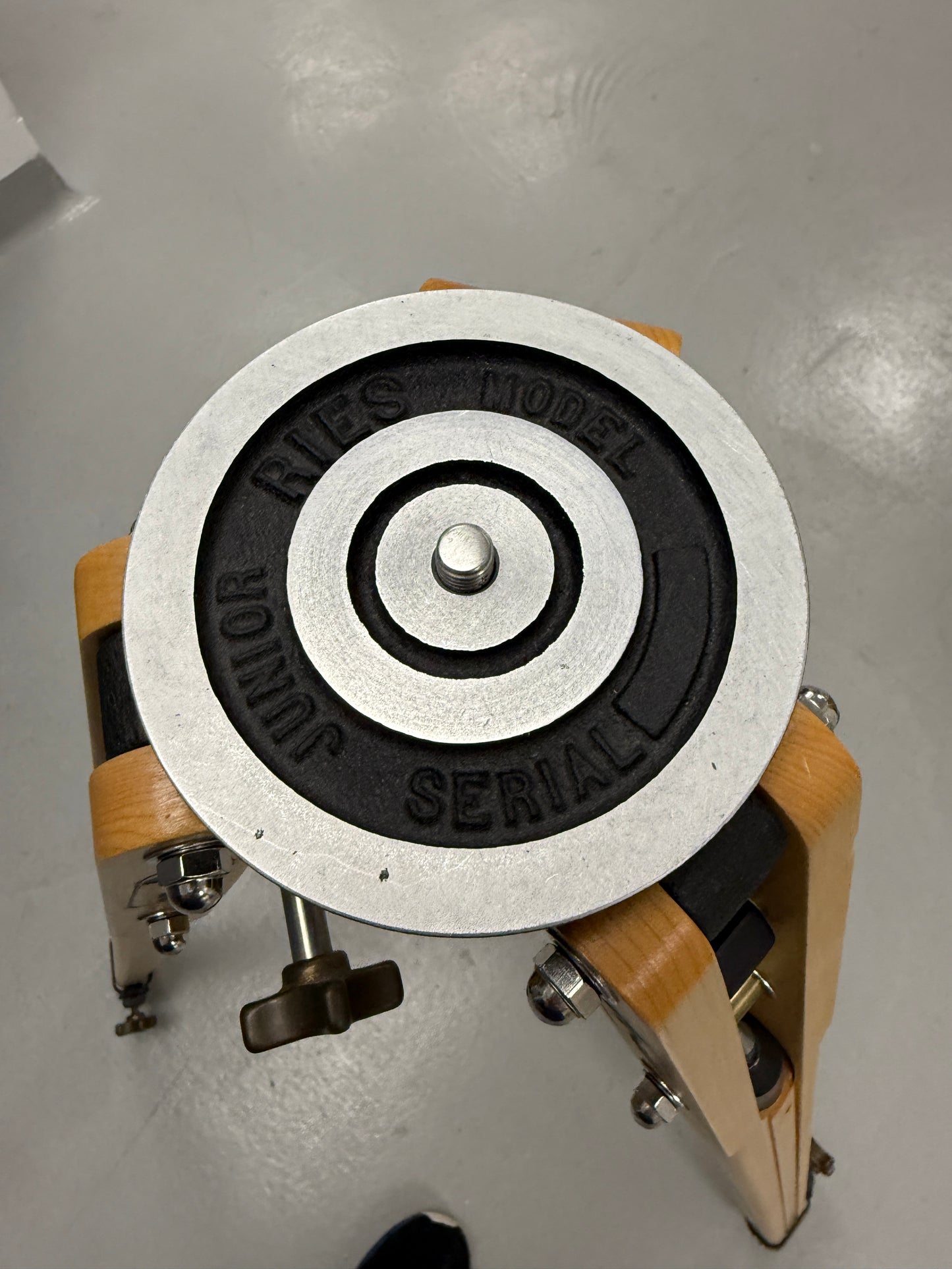 Ries Junior J100-2 wooden large format camera tripod