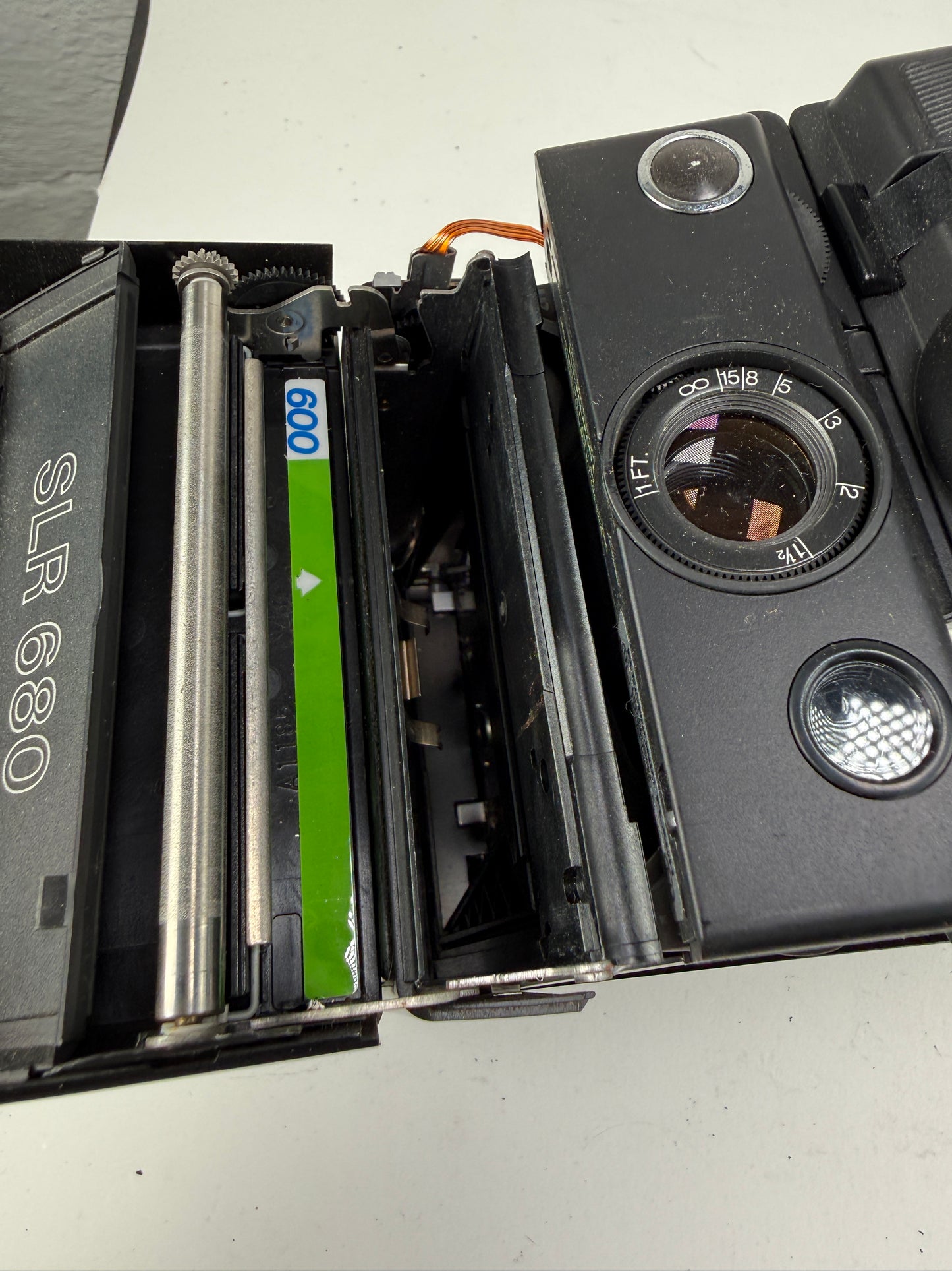 Polaroid SLR 680 auto focus auto strobe SLR Instant Film Camera
