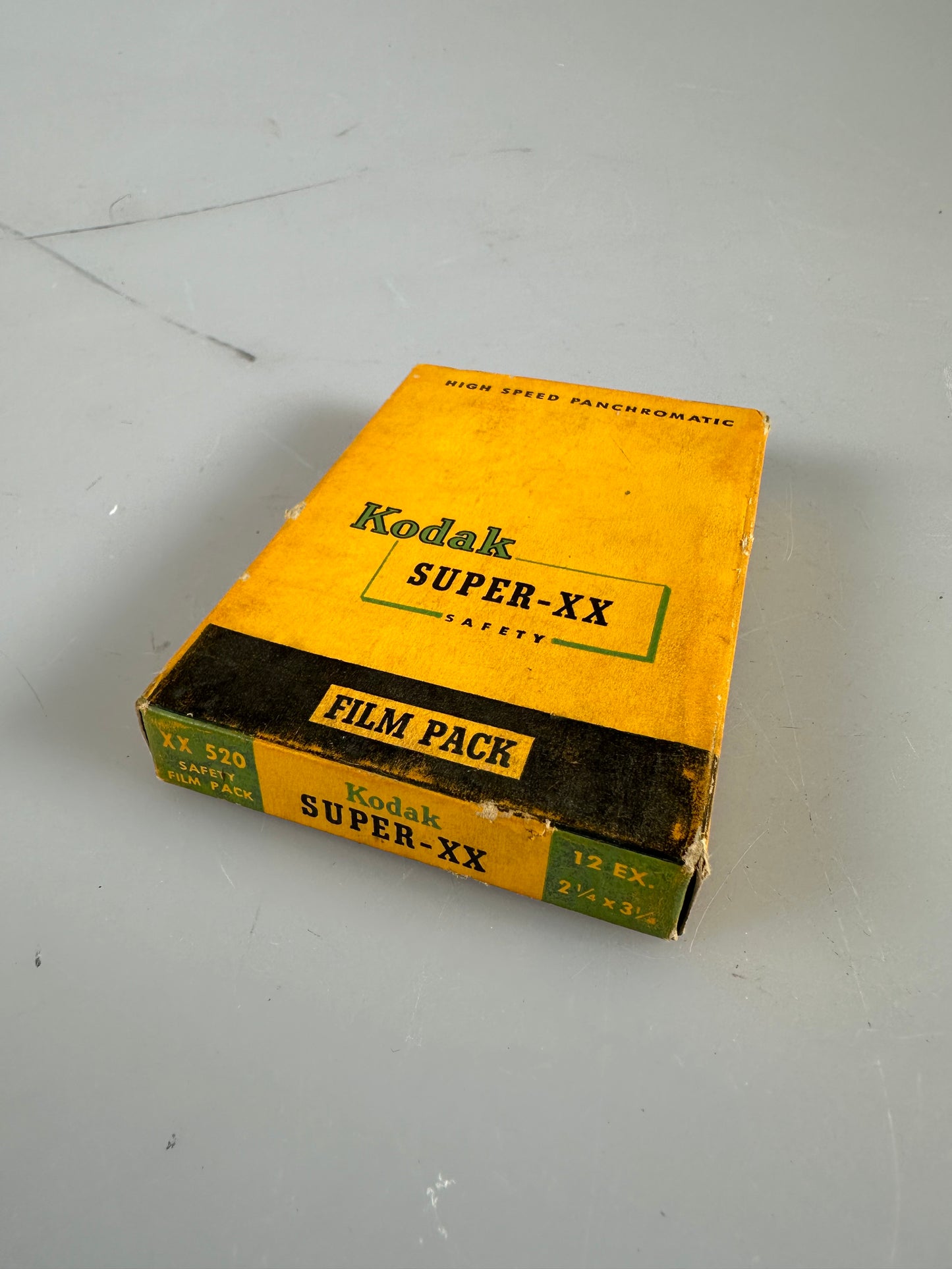 Kodak Sheet Film Super-XX Panchromatic 2 ¼ x 3 ¼ - 2x3 film pack XX 520