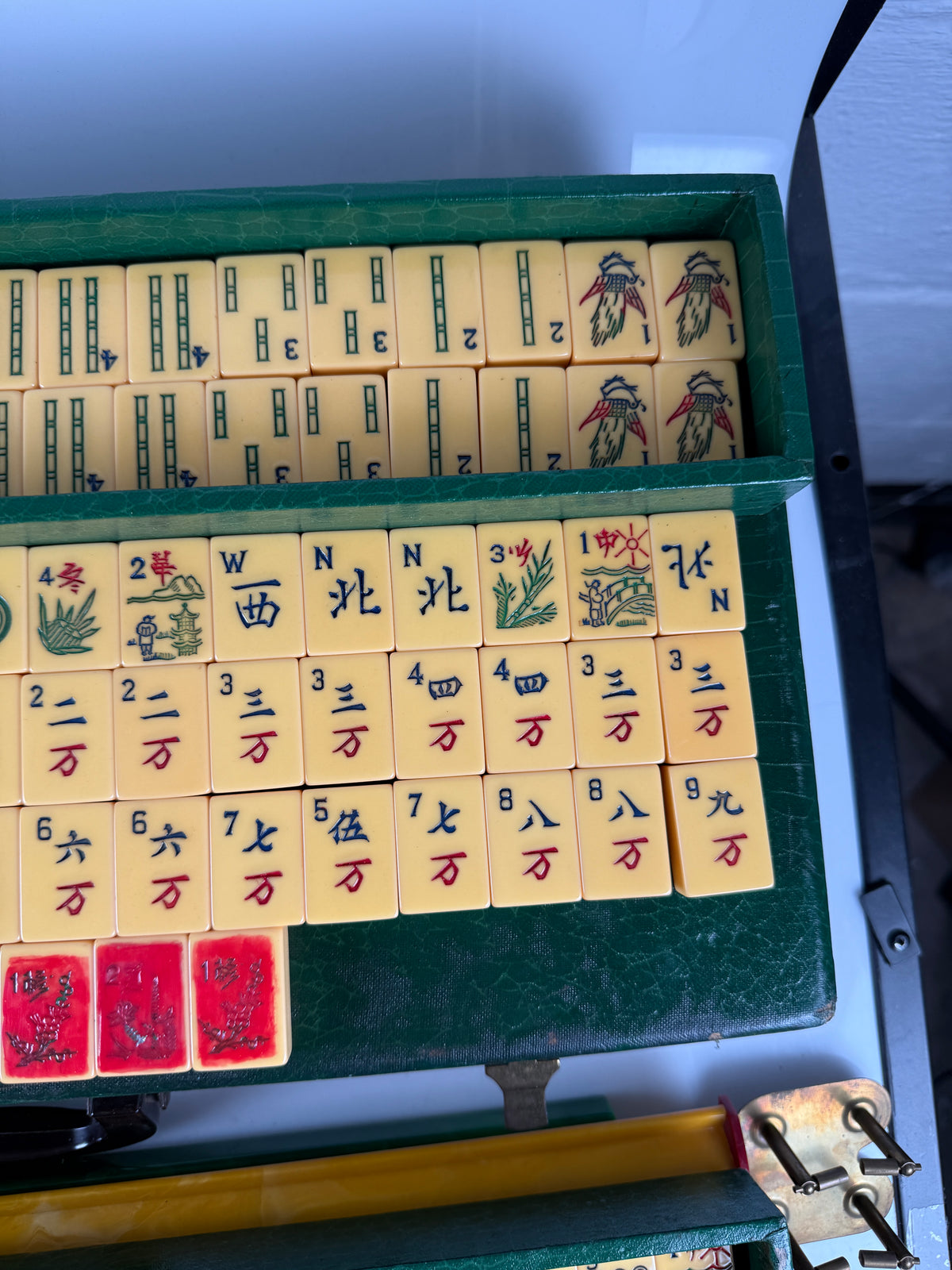 RARE Vintage Mahjong Mah Jong Jongg Bakelite Set with case 162 tiles