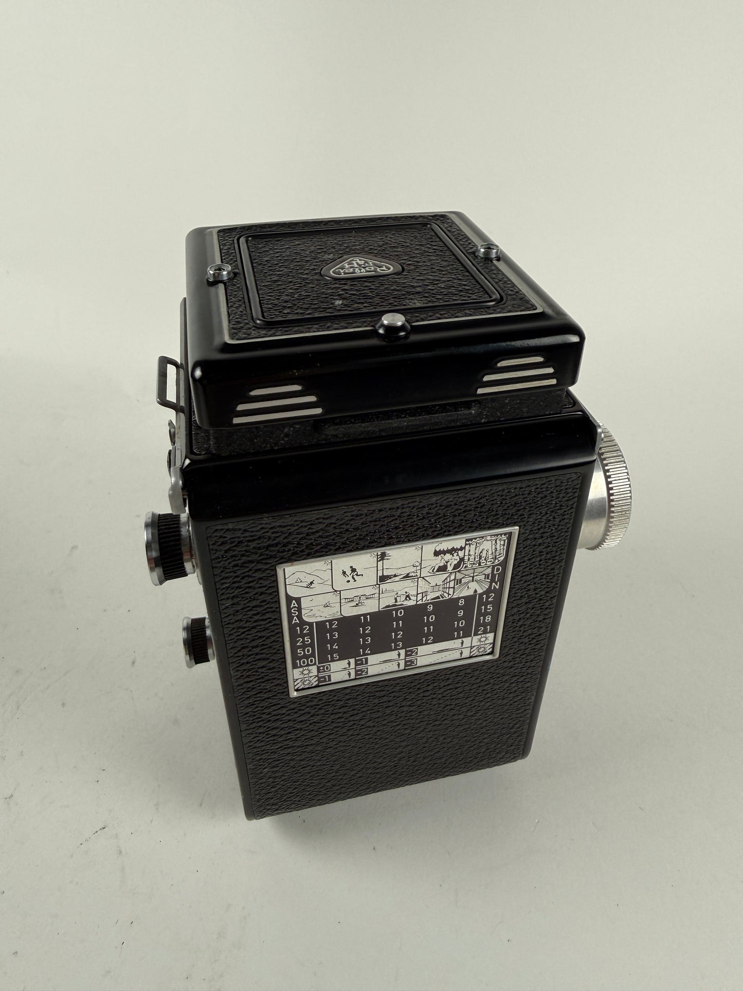 Rolleicord V TLR Camera Xenar 75mm f3.5 Lens Medium Format Camera
