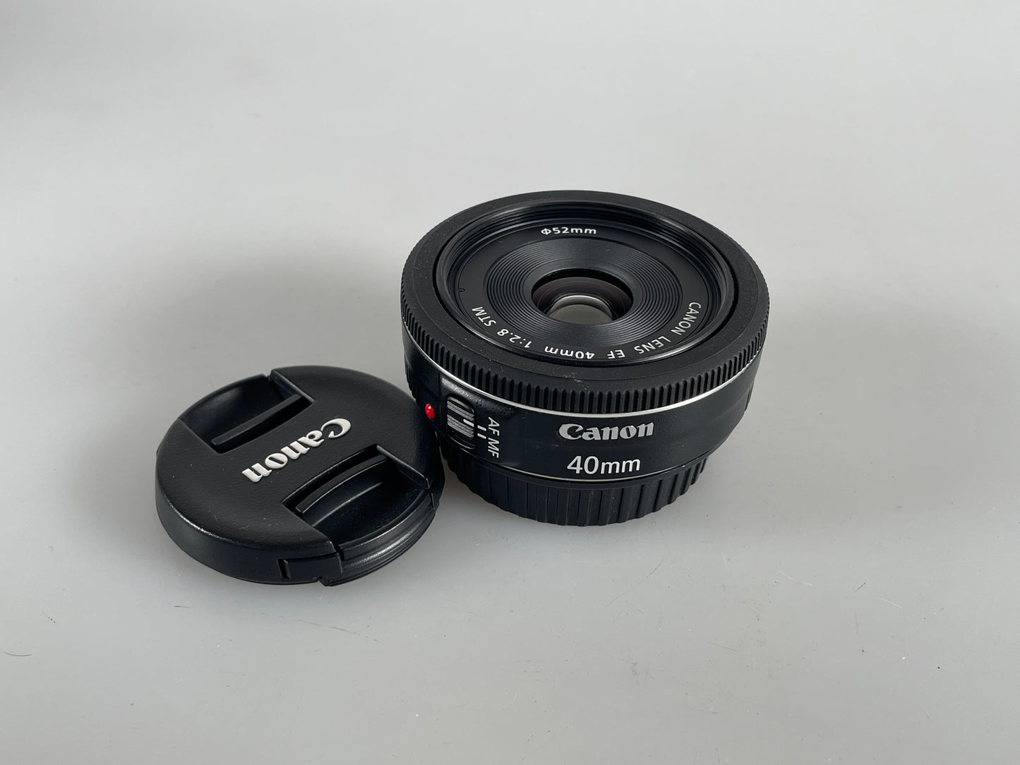 Canon EF-S 40mm f2.8 STM Lens