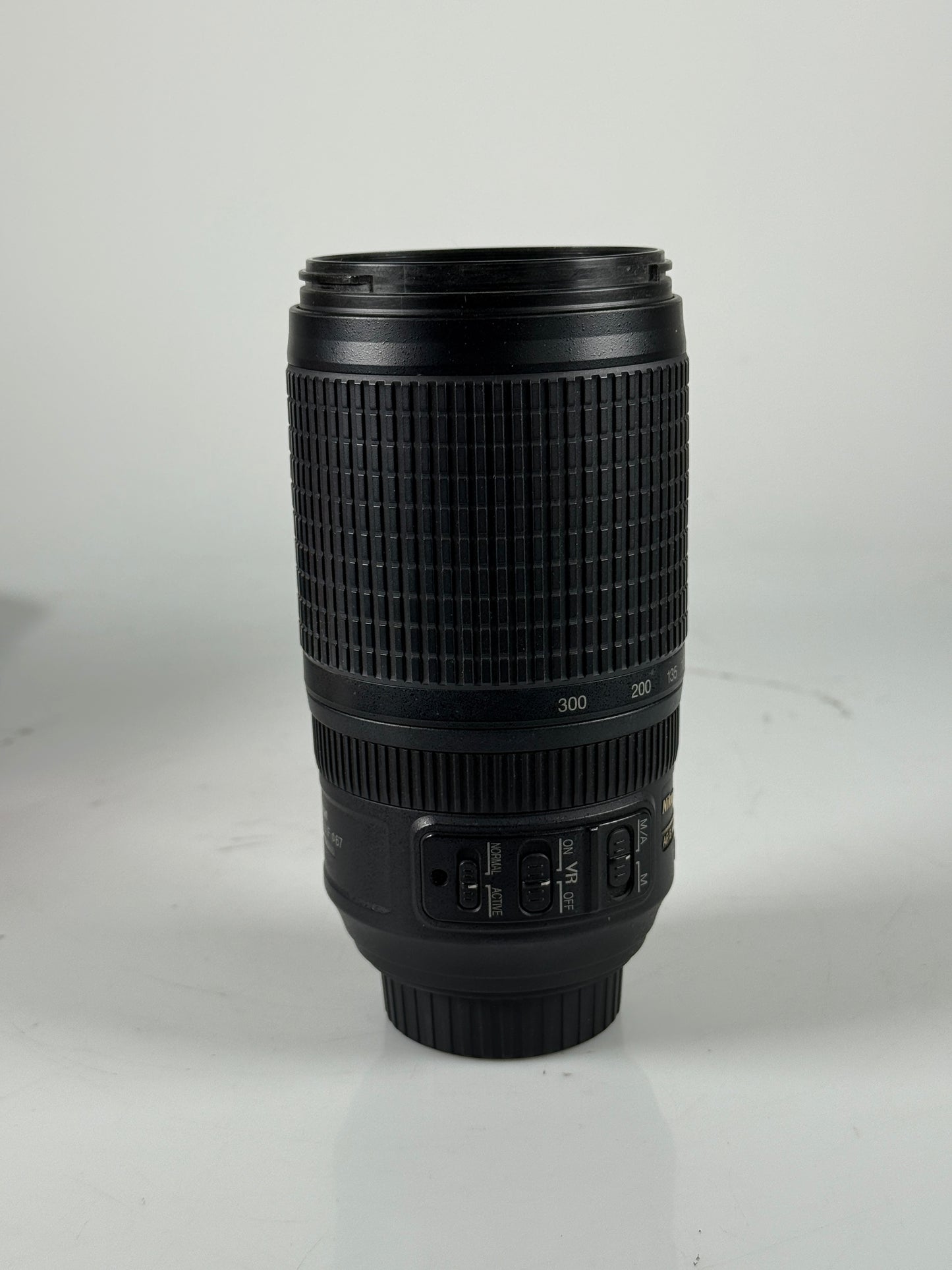 Nikon Nikkor AF-S 70-300mm f4.5-5.6 G ED VR IF Lens AFS