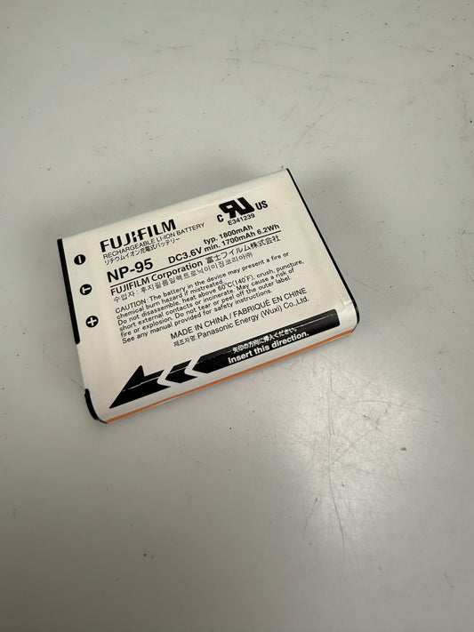 Fujifilm NP-95 Battery for XF10 X-S1 X100LE X30 X70 F31FD F30 Camera
