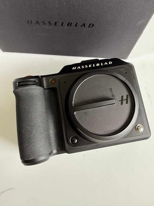 HASSELBLAD X2D 100C Medium Format Mirrorless Camera Body