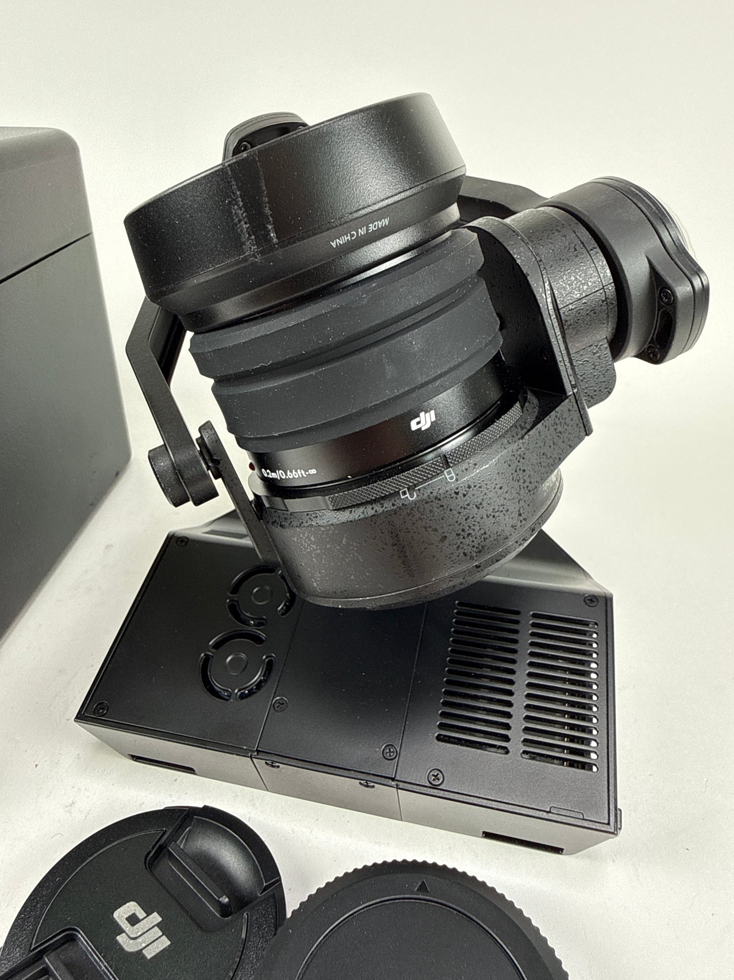 DJI Zenmuse X5R Camera and 3-Axis Gimbal w/ DJI 15mm f1.7 MFT ASPH Prime Lens