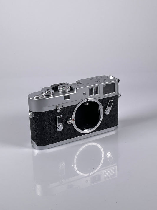 Leica M4 Chrome 35mm rangefinder film camera body