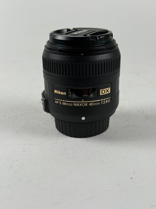 Nikon AF-S DX Micro Nikkor 40mm f2.8 G Macro Lens