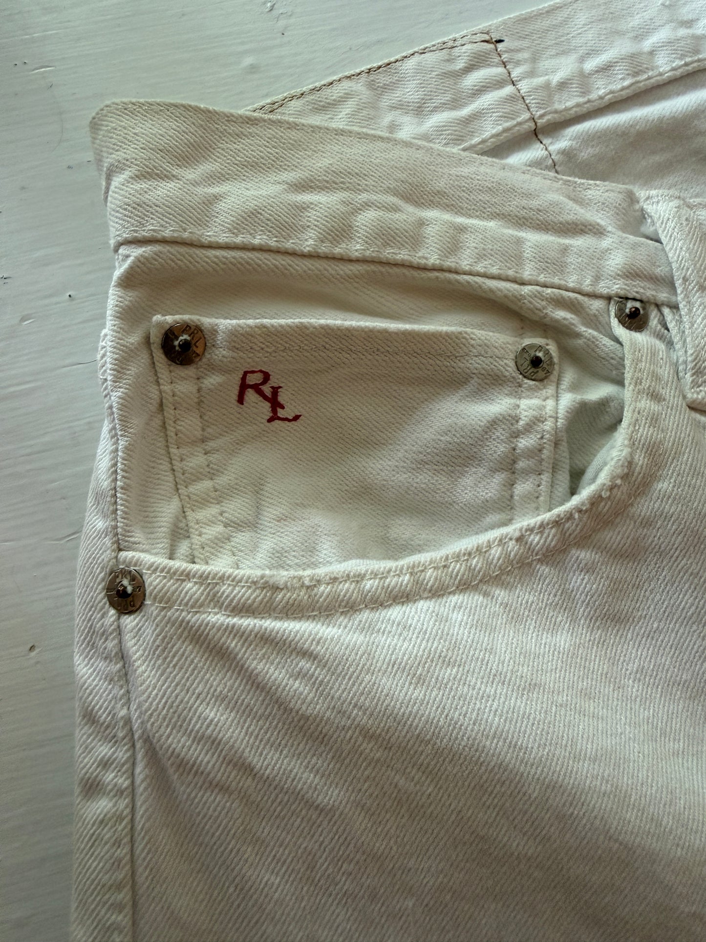 Polo Ralph Lauren white 018 Slim Straight distressed leg jeans 32 32