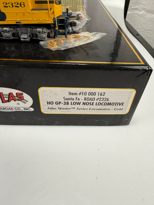 ATLAS master gold HO 10000 SANTA FE # 2326 HO GP-38 low noise locomotive w/ DCC & Sound