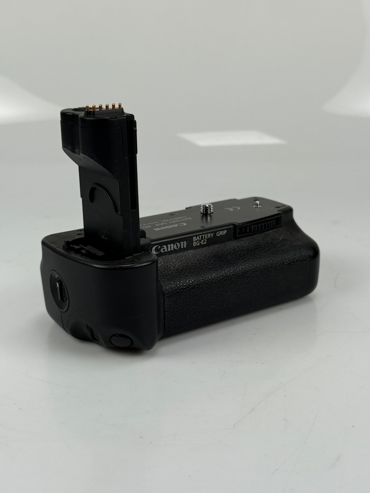 Canon BG-E2 Battery Grip for EOS 20D, 30D, 40D, & 50D Cameras