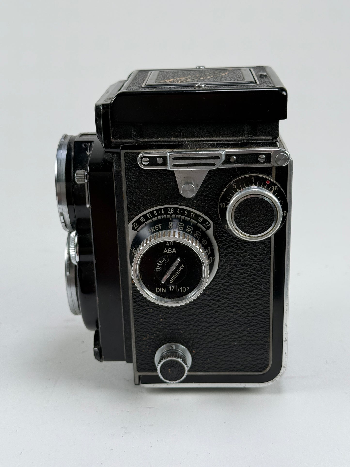 Rolleiflex 2.8C TLR Camera Xenotar 80mm F2.8 Lens