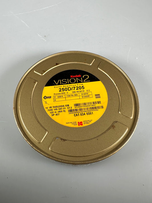 Kodak Motion Picture Film 7205 250D vision 2 16mm 400 FT