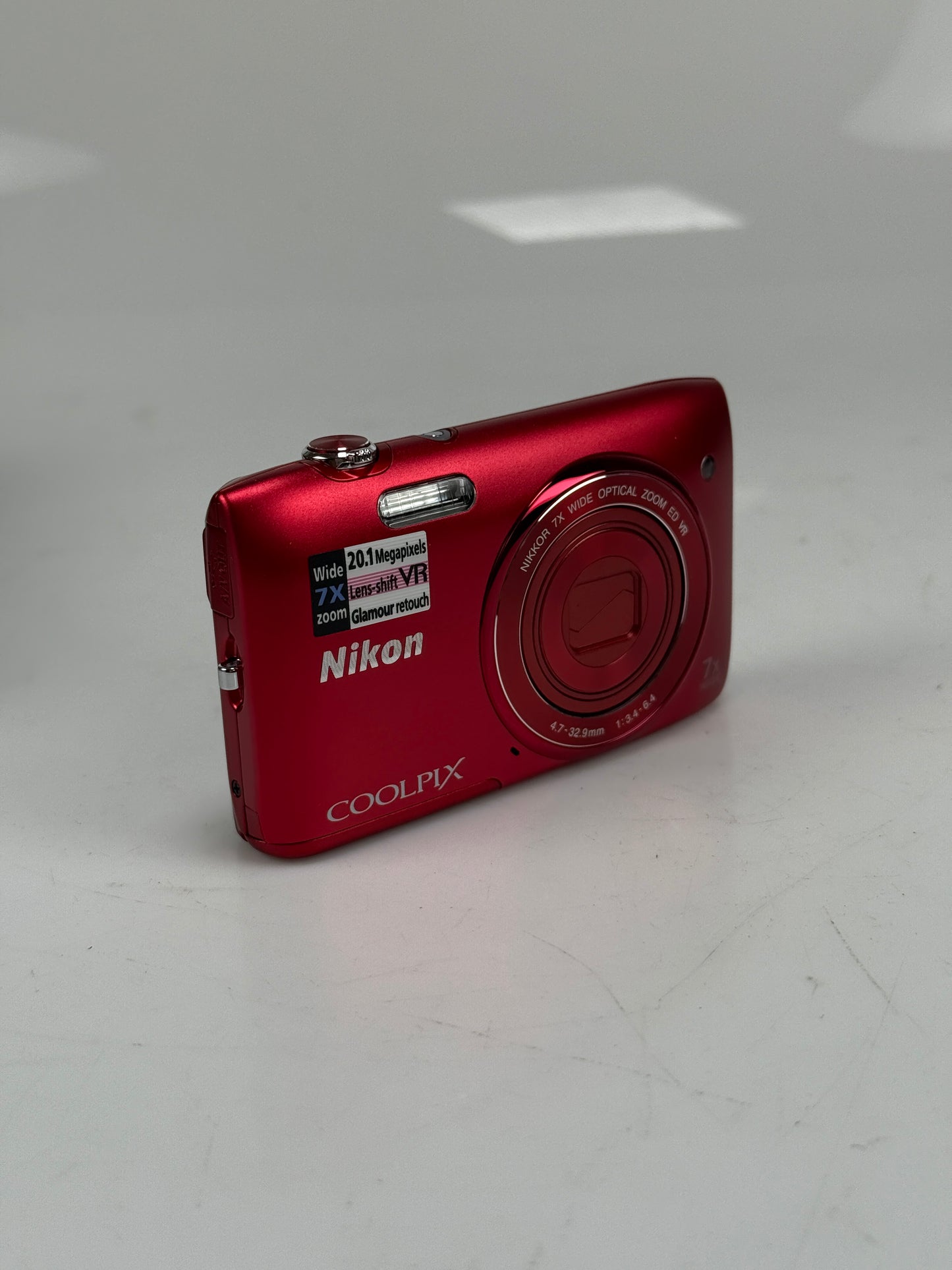 Nikon Coolpix S3500 20.1MP Digital Camera Red