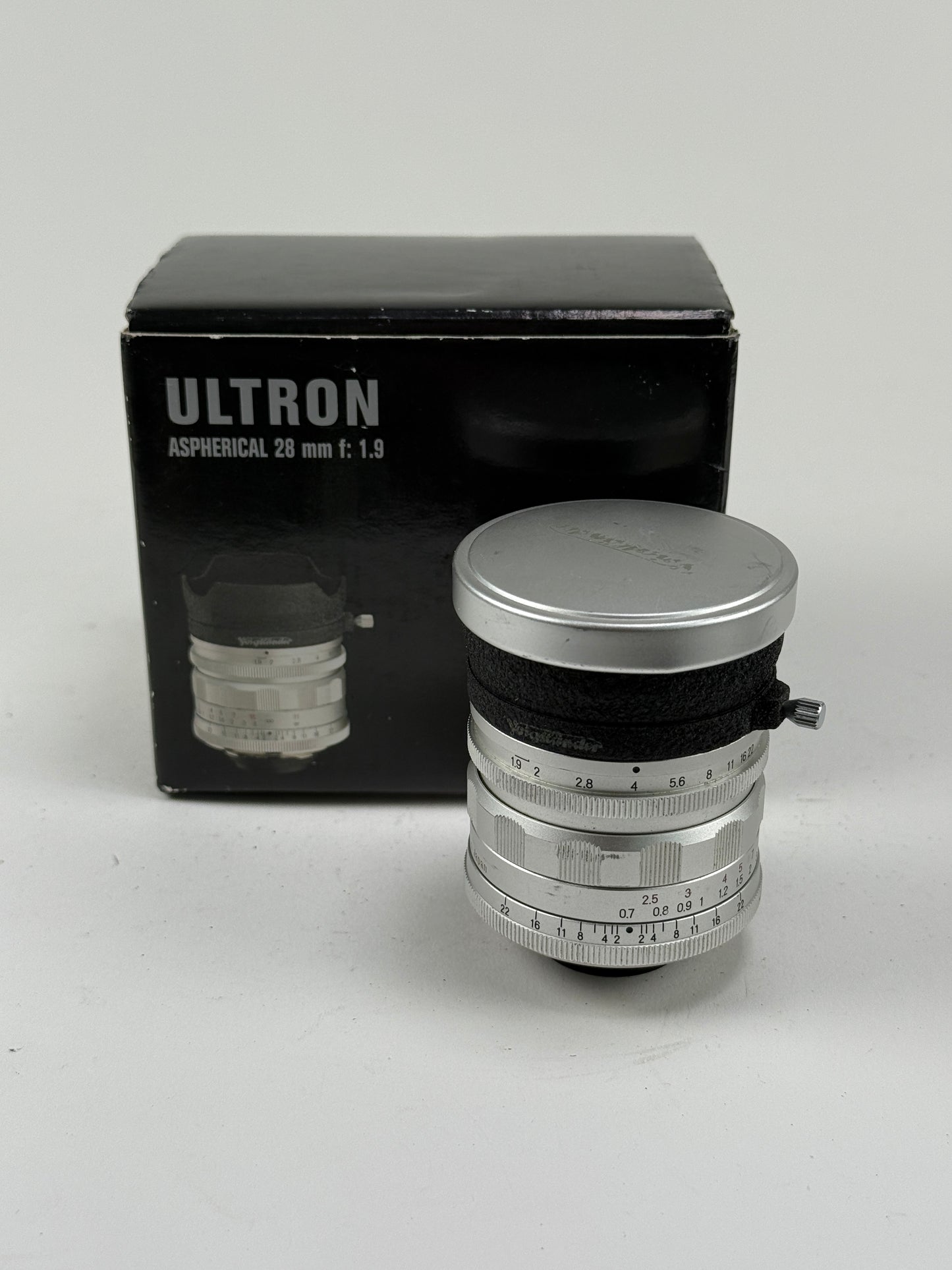 VOIGTLANDER ULTRON 28mm F/1.9 ASPHERICAL LEICA L39 LTM
