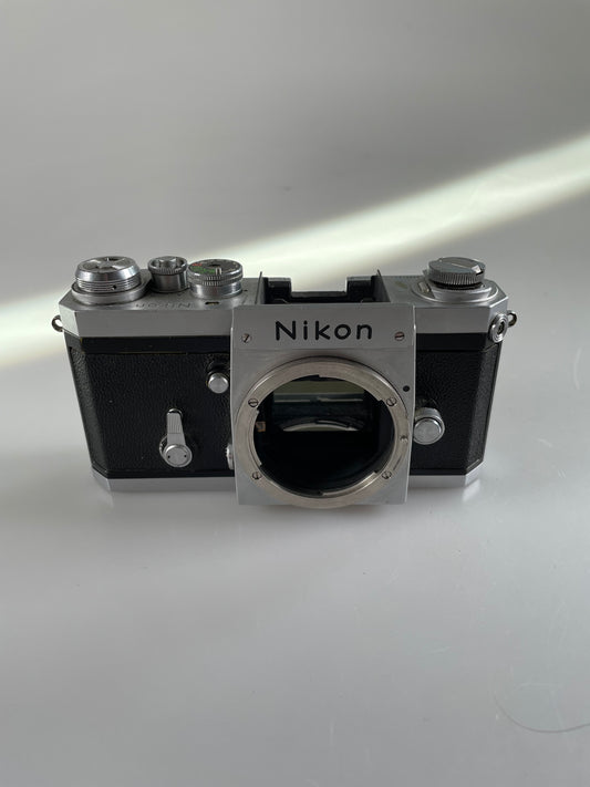 Nikon F 35mm SLR Film Camera Body Chrome