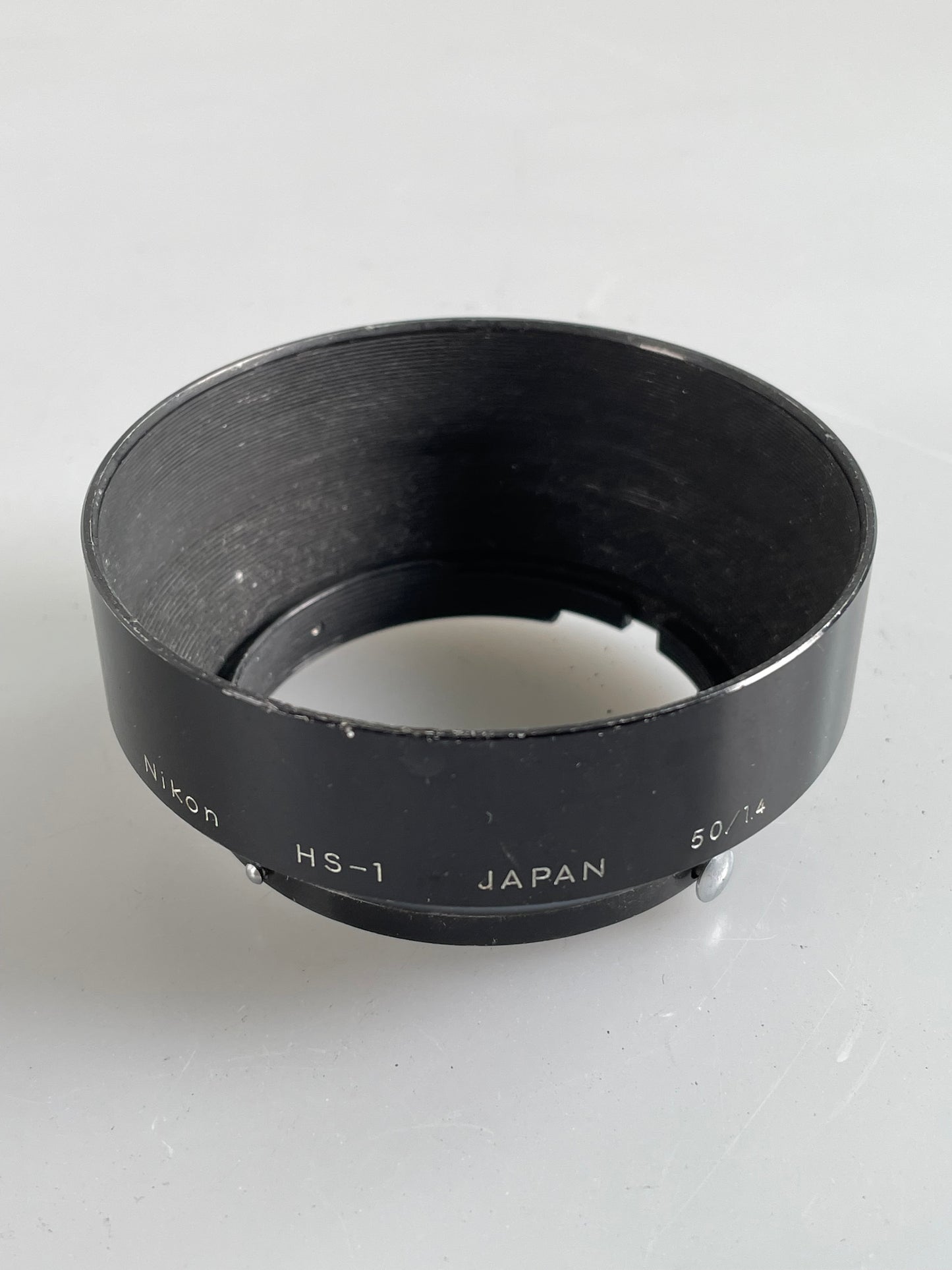 Nikon HS-1 Snap-On Lens Hood Shade 50mm 58mm F1.4