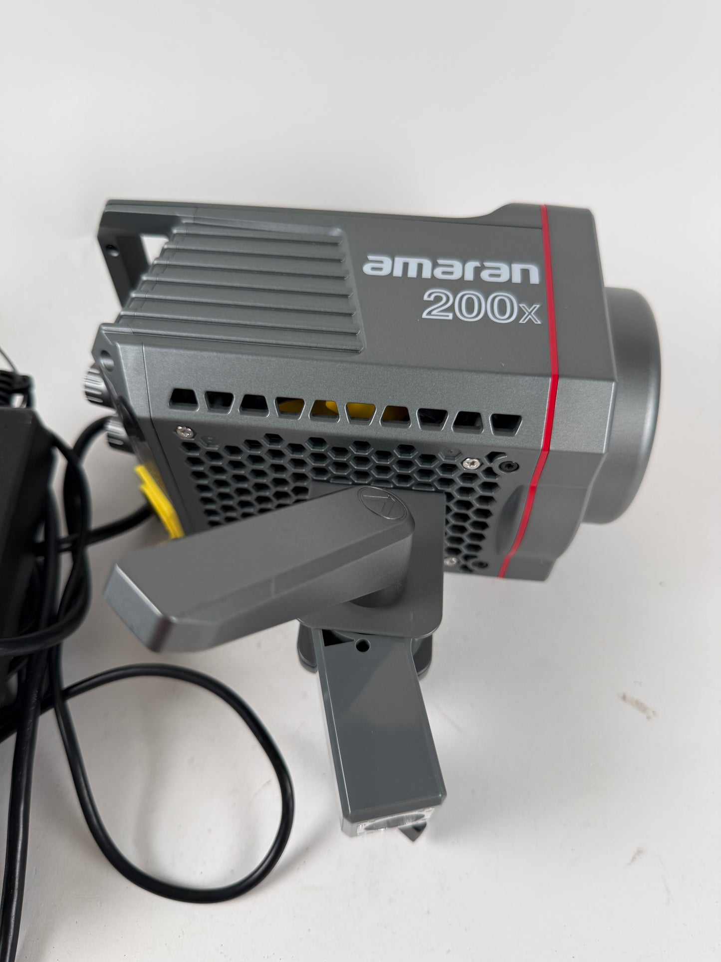 amaran Halo 200x Compact 200W Bi-Color COB Light,Bowens Mount LED Studio