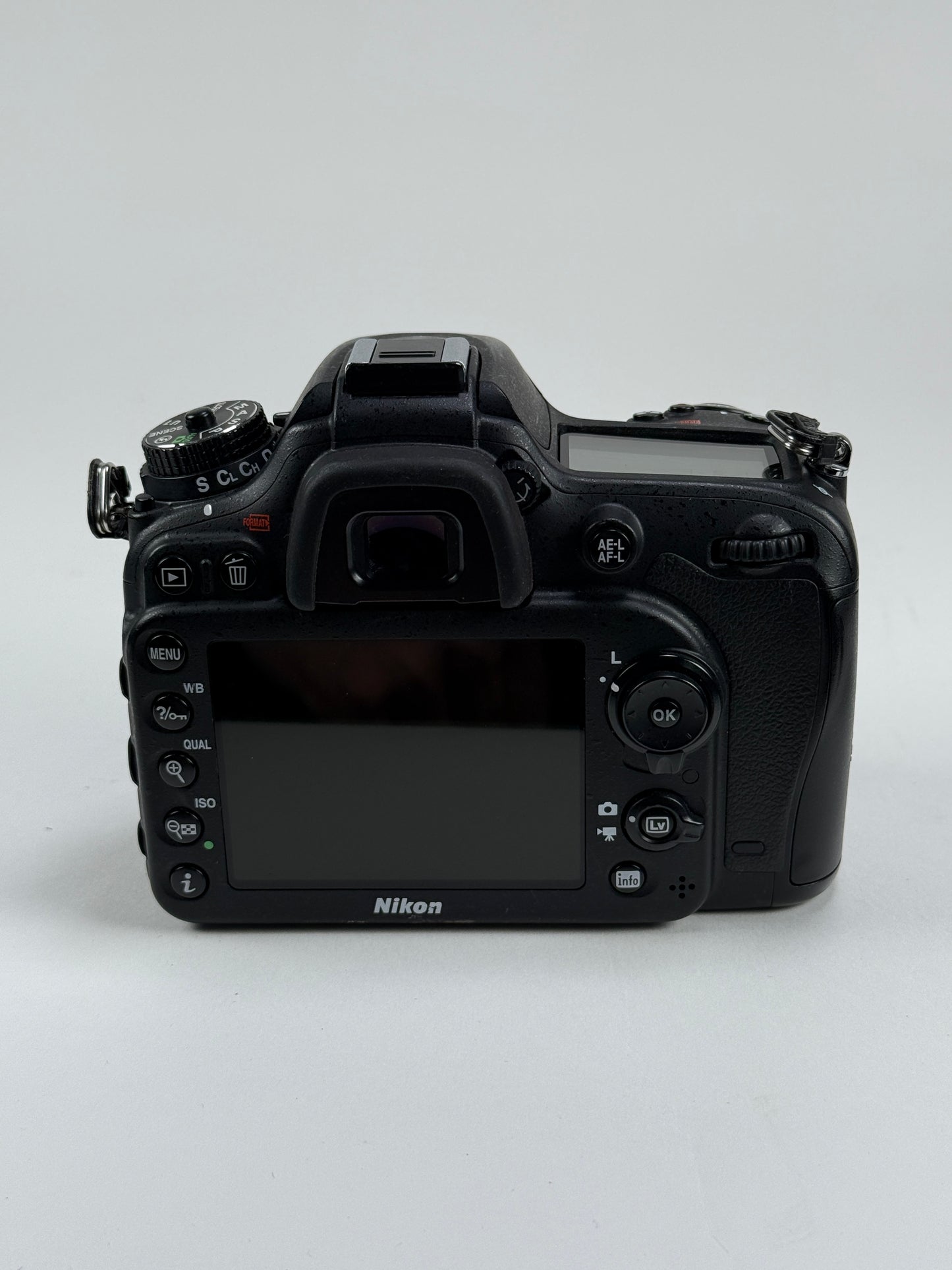 Nikon D7100 24.1MP Digital SLR Camera Body black