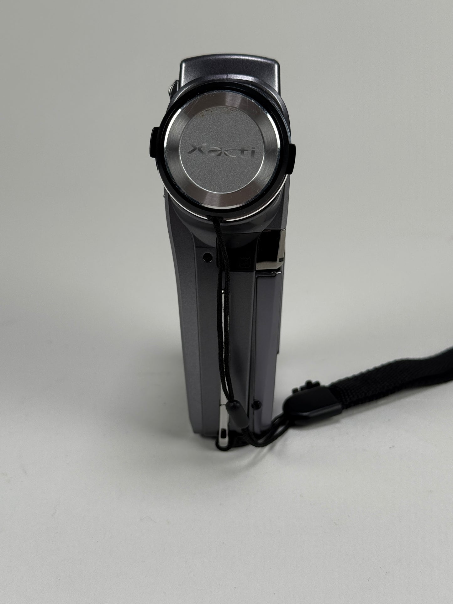 Sanyo Xacti VPC-HD1 Digital Movie Camera Digicam