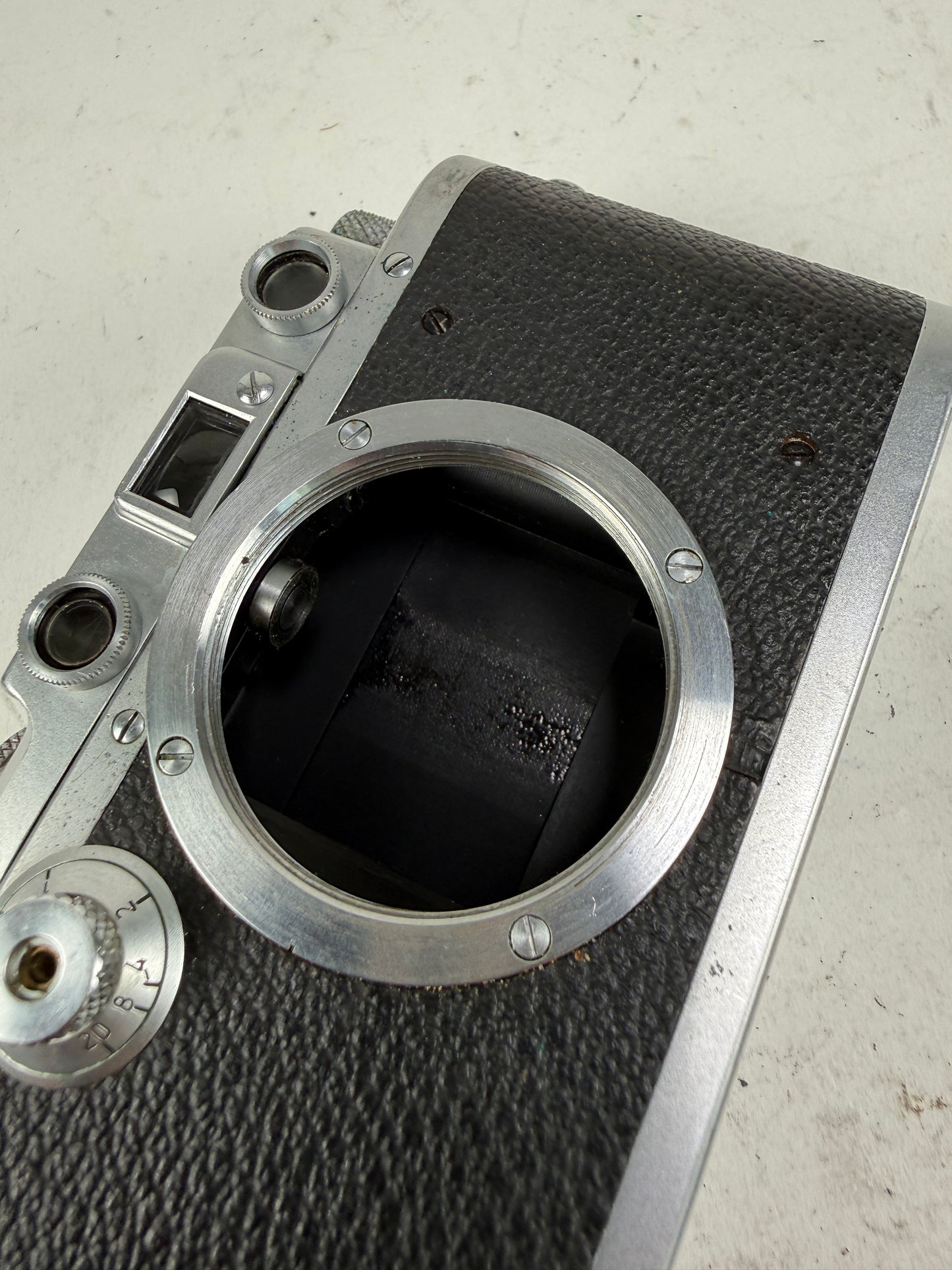 Leica IIIA model G Rangefinder 35mm Film Camera