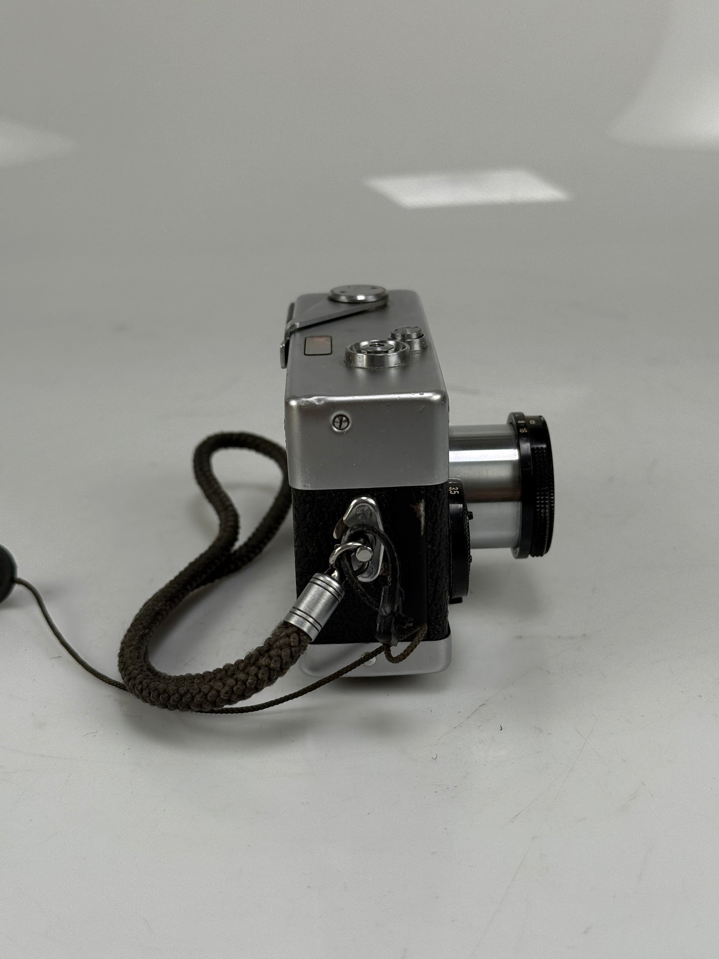 Rollei 35 Film Camera w/ Carl zeiss Tessar 40mm F3.5 Chrome Silver Honeywell Germany