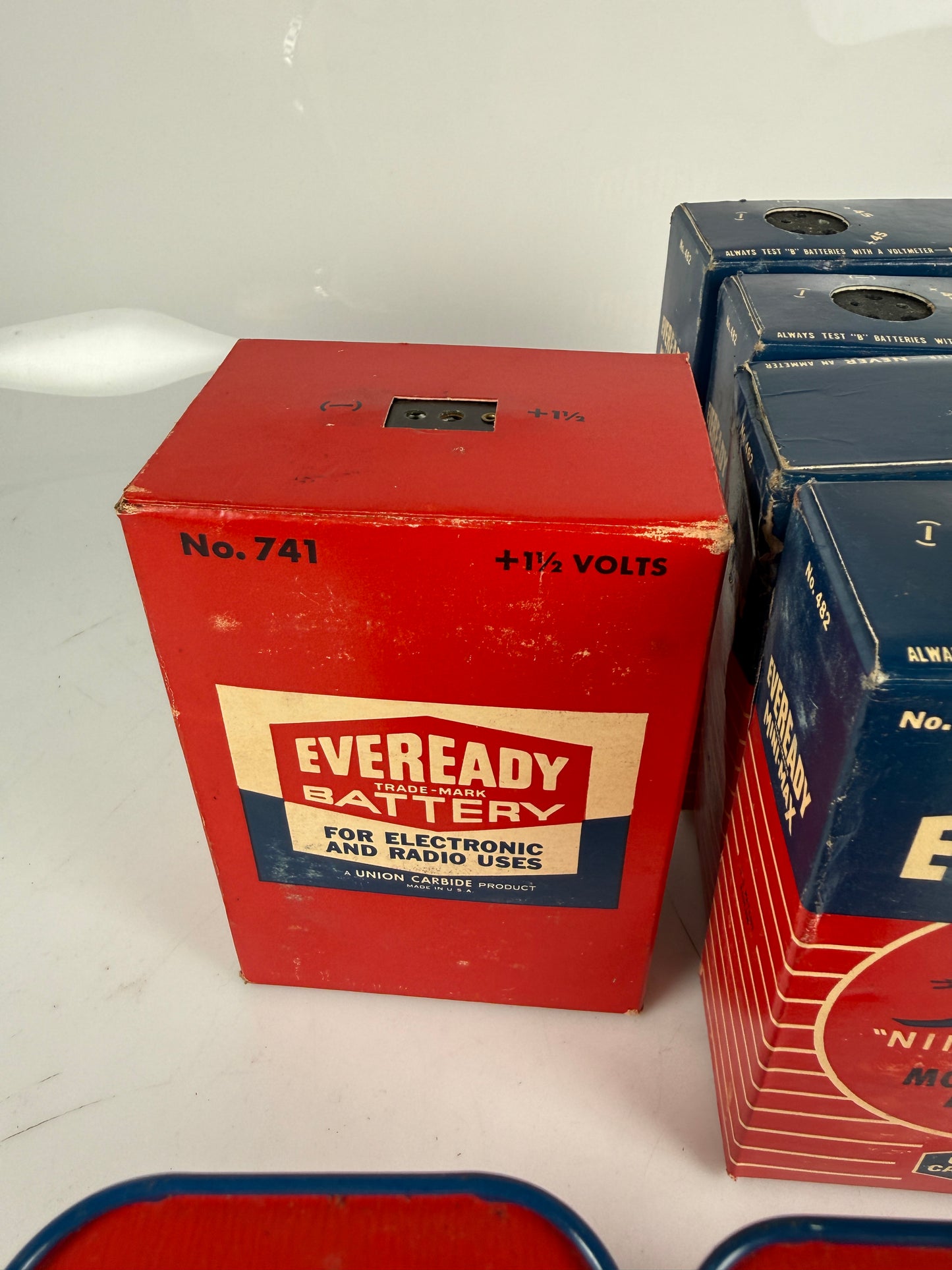 Lot of 7 Eveready batteries 744, 741, 482 Vintage