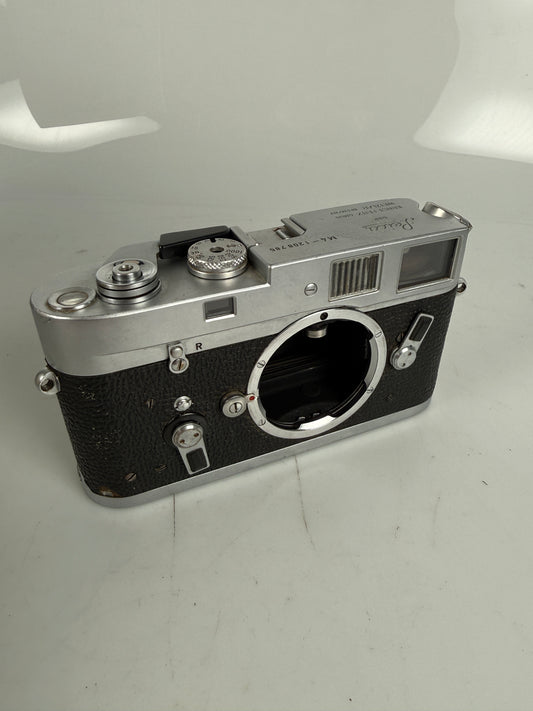 Leica M4 Chrome 35mm rangefinder film camera body
