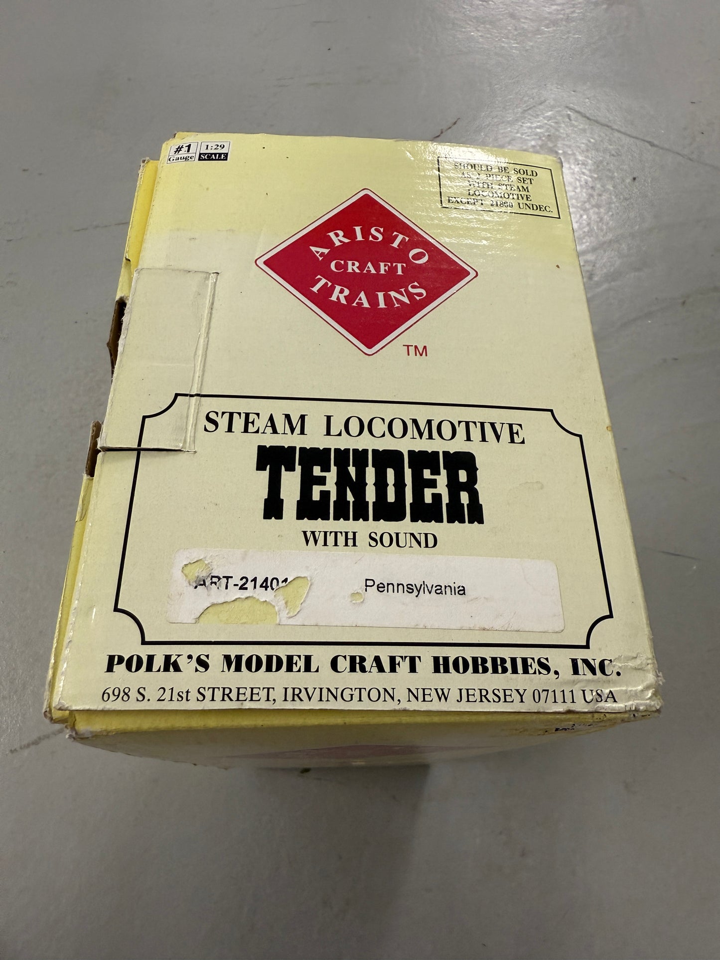 Aristo Craft Trains Pennsylvania Steam Locomotive G Scale with Tender smoke and sound