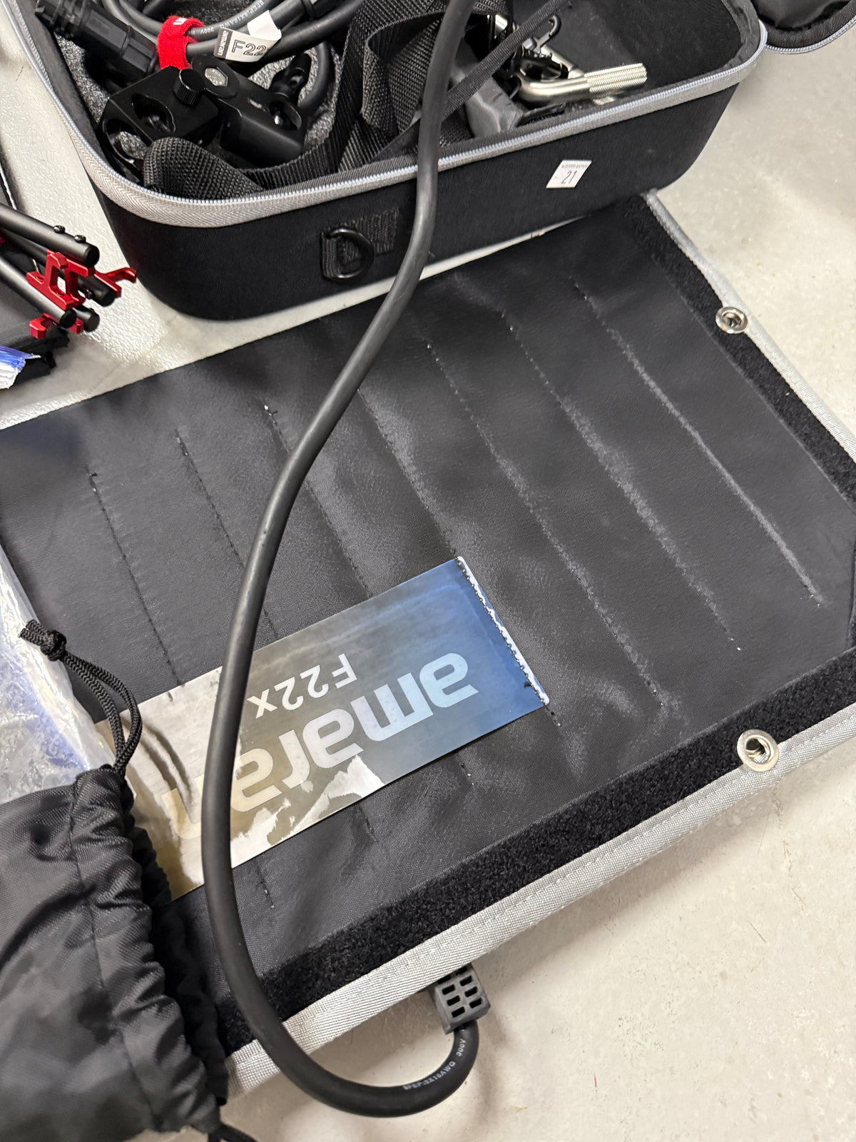 Aputure Amaran F22X kit 2x2' Flexible LED Mat Fixture