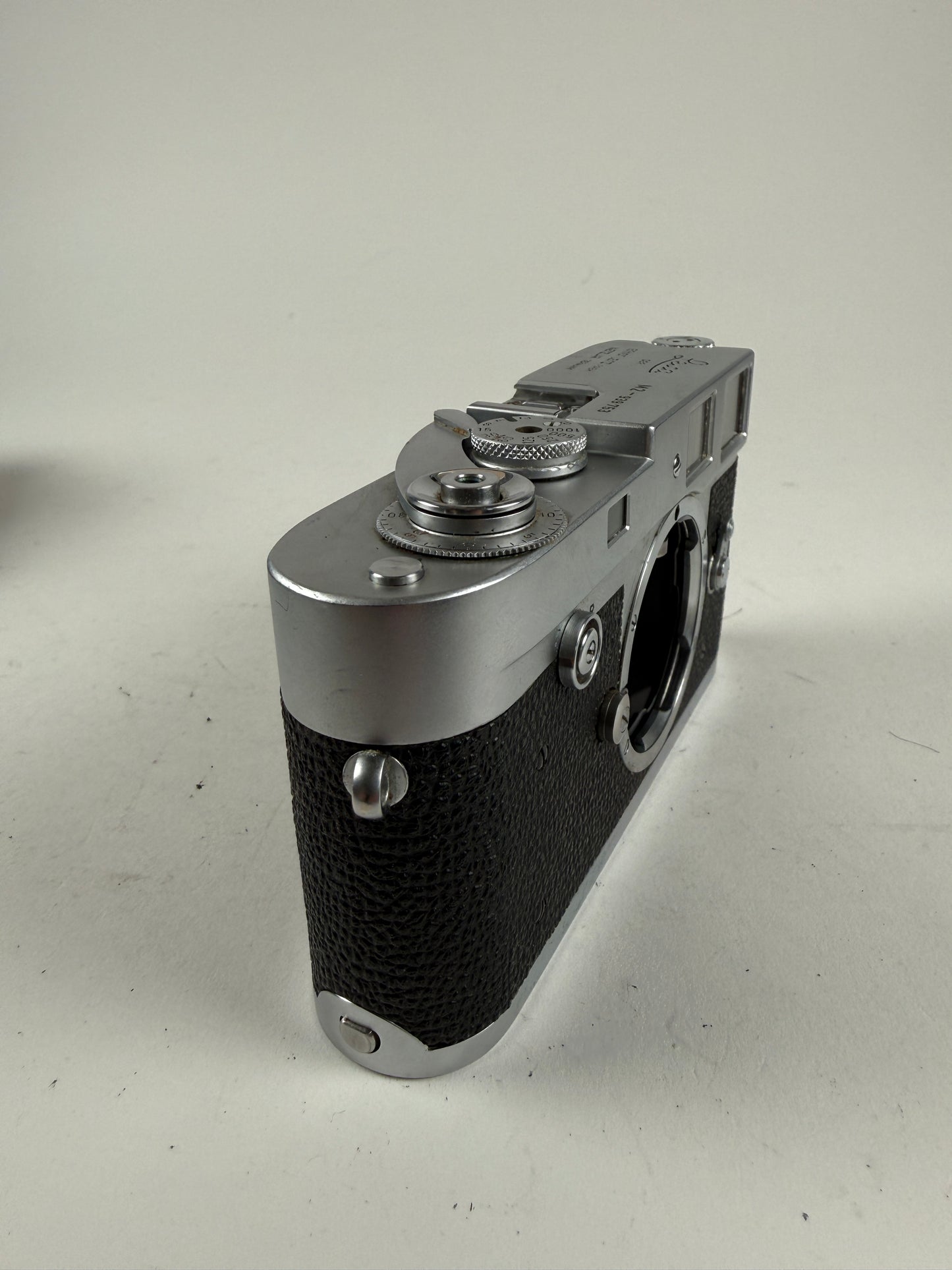 Leica M2 button rewind Chrome 35mm rangefinder film camera body