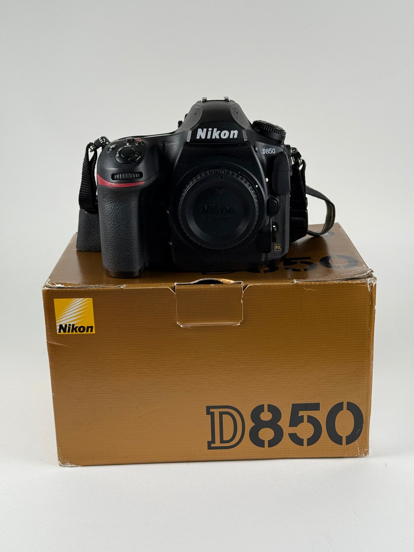 Nikon D850 Full Frame Digital camera body