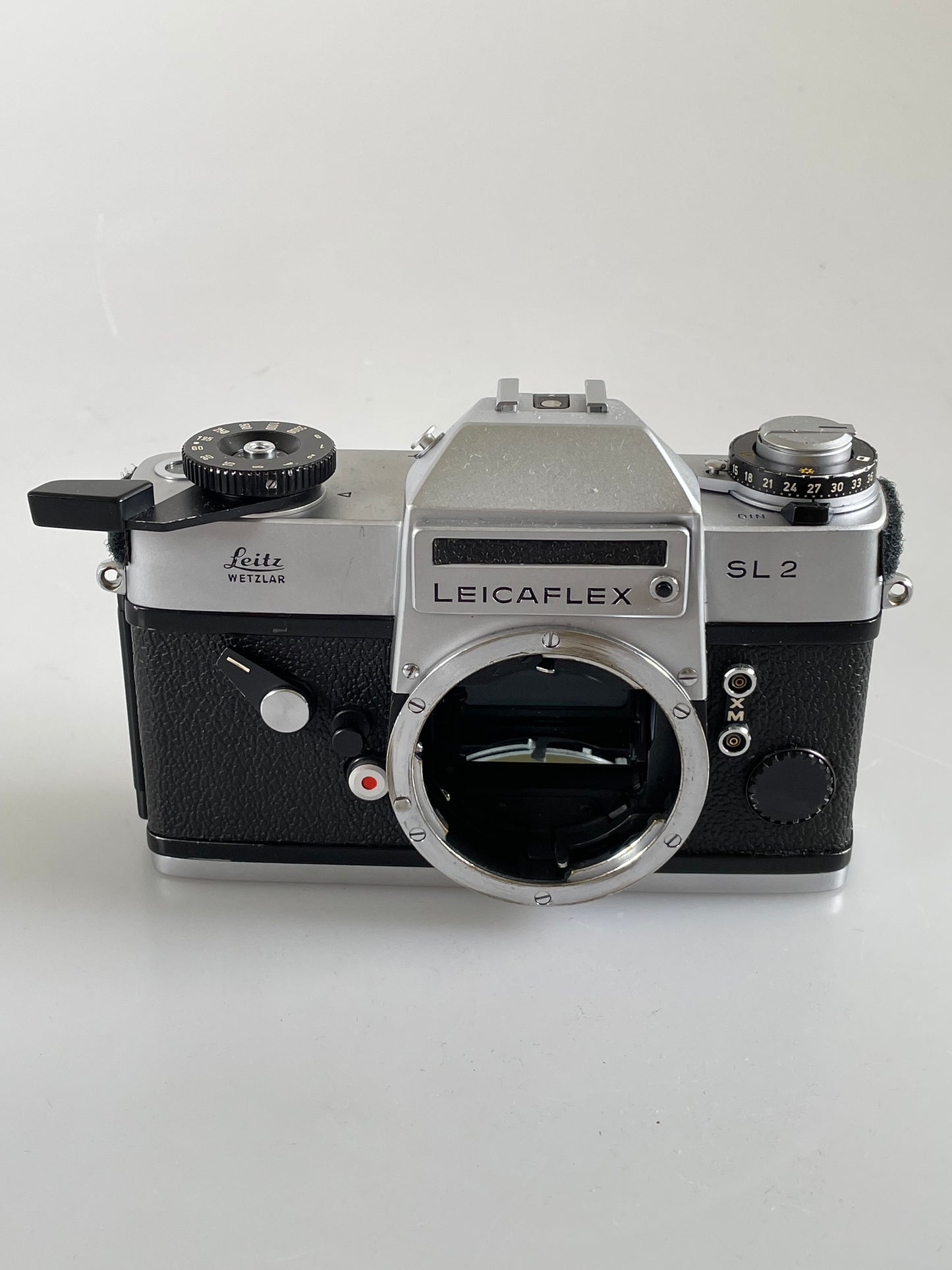 Leica Leicaflex SL2 Chrome SLR 35mm Film Camera