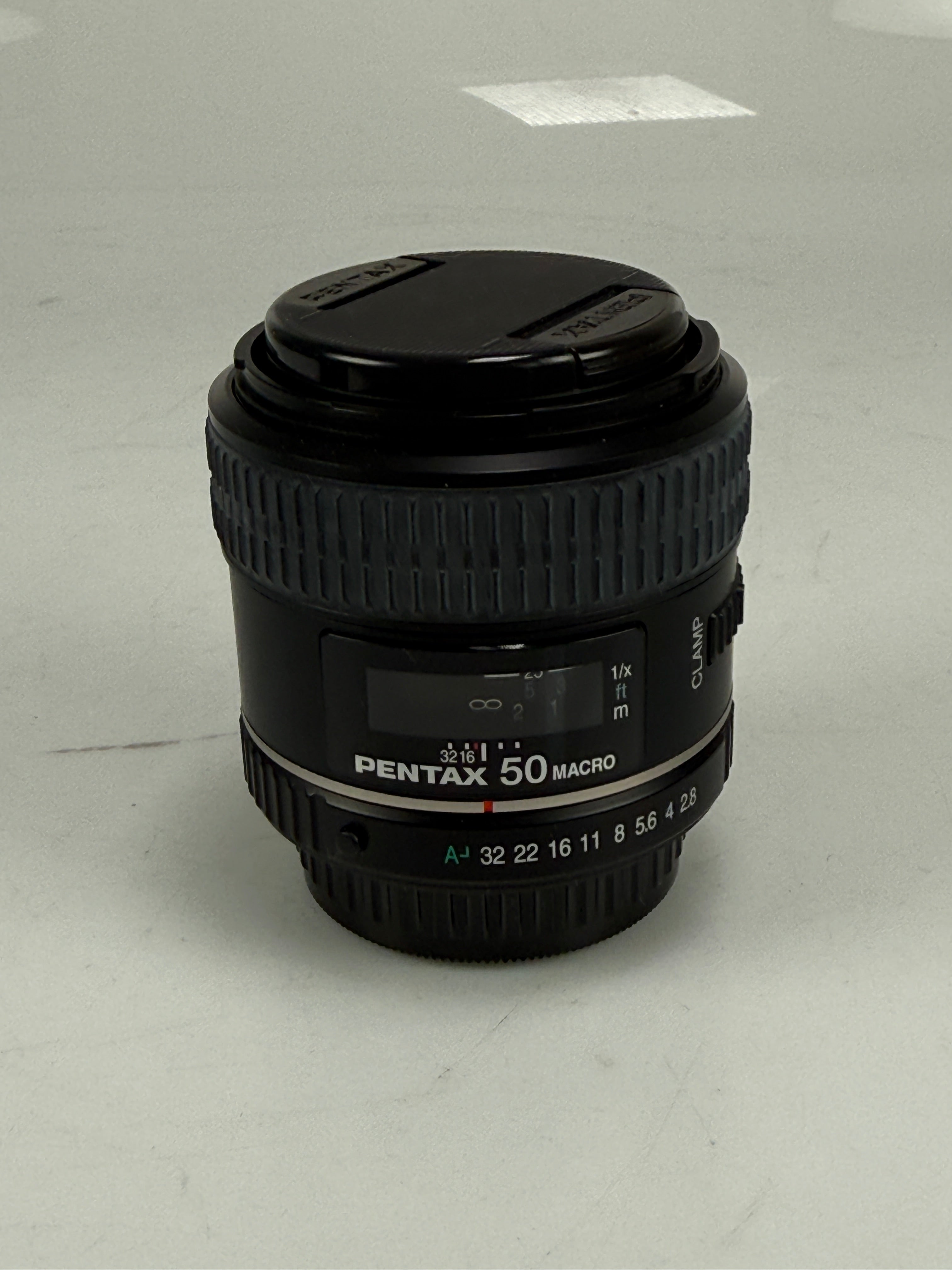 Pentax smc PENTAX D FA Macro 50mm F2.8 (Pentax K mount) – Cardinal
