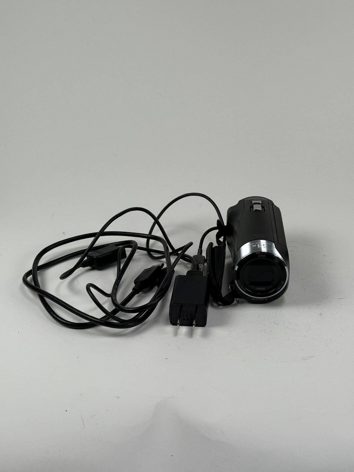 Sony HDR-CX240 Full HD 9.2MP Handycam Camcorder Black w/54x