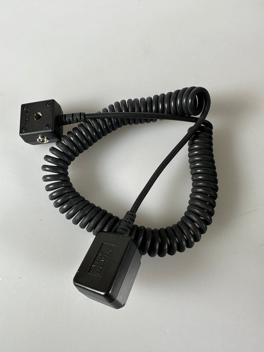 Nikon SC-28 TTL Off-Shoe Flash Sync Cable