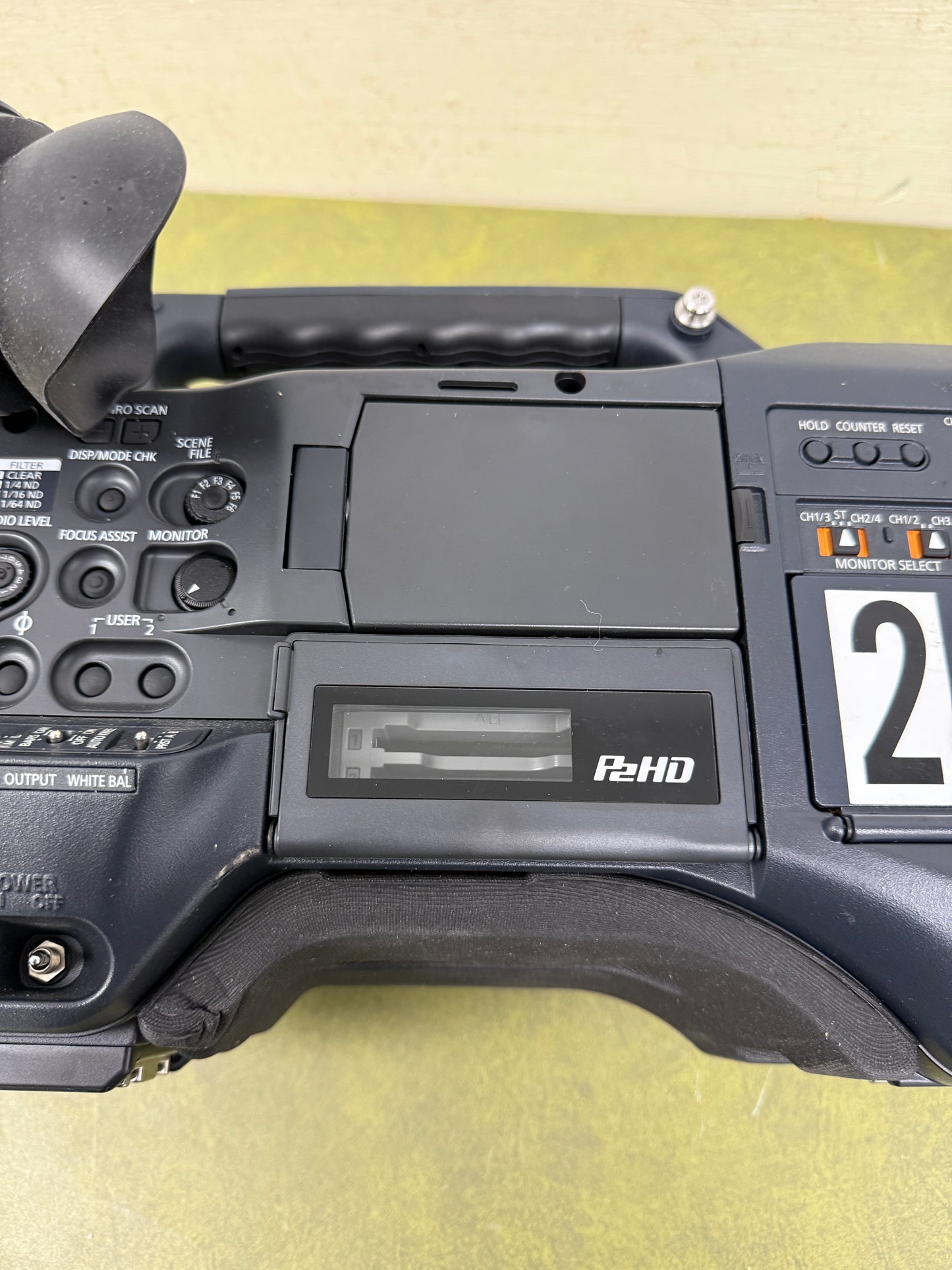 Panasonic AG-HPX370P P2 Camcorder with Fujinon T17X4.5BRM-L14 f1.6/5-77mm Lens