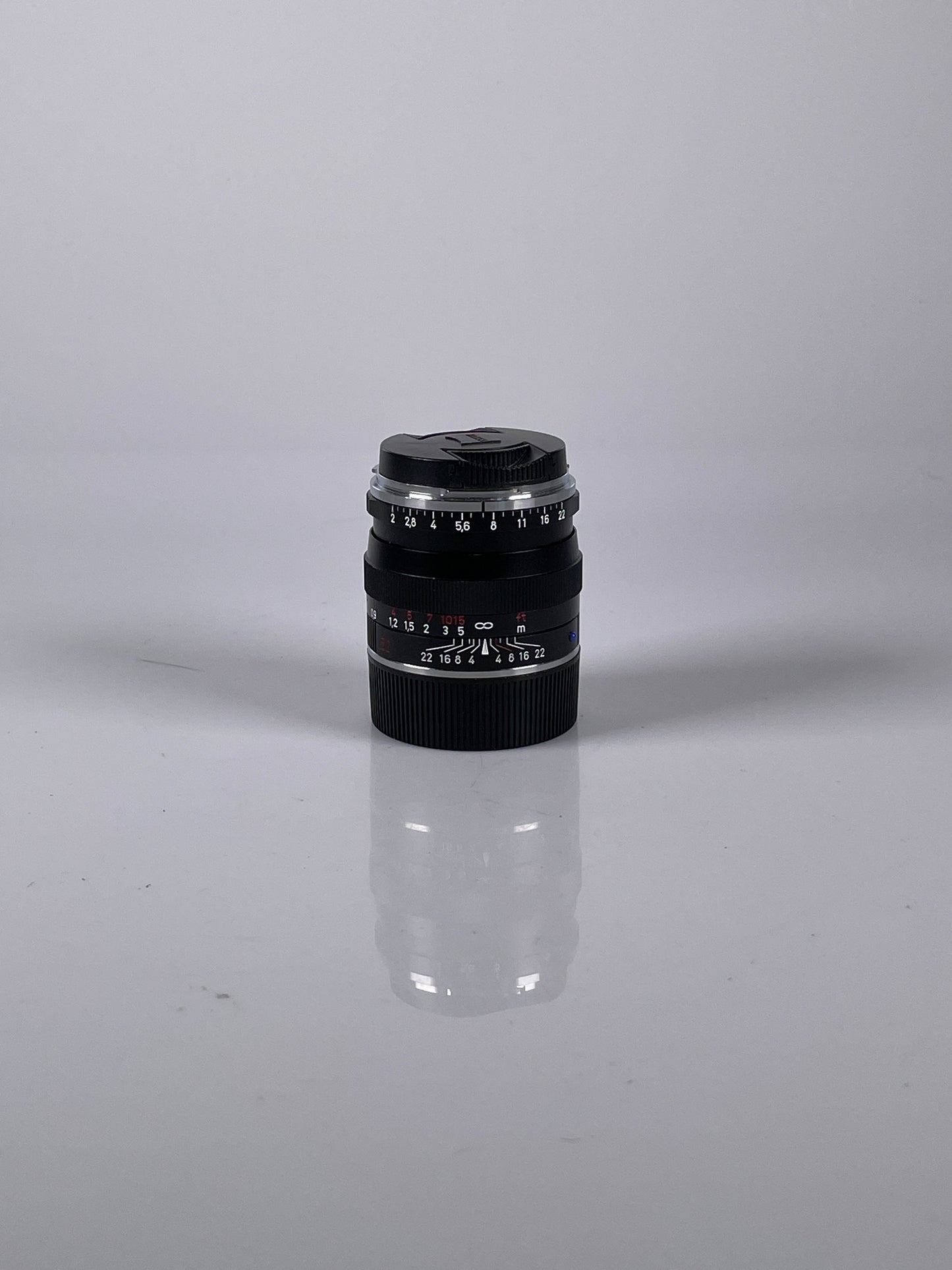 Carl Zeiss Planar T* 50mm f2 ZM for Leica M Black