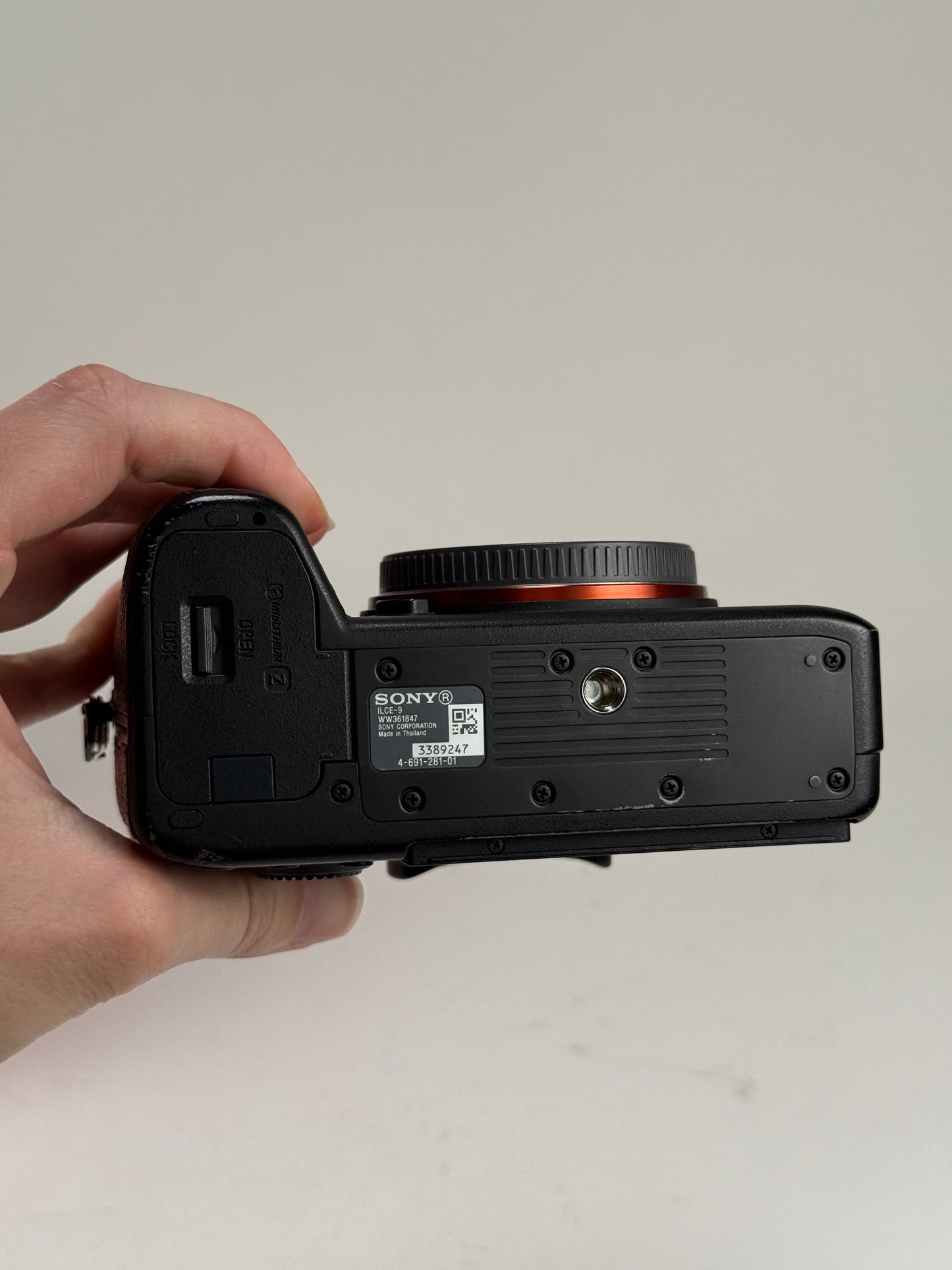 Sony Alpha A9 24.2MP E-mount Mirrorless Full Frame Digital Camera