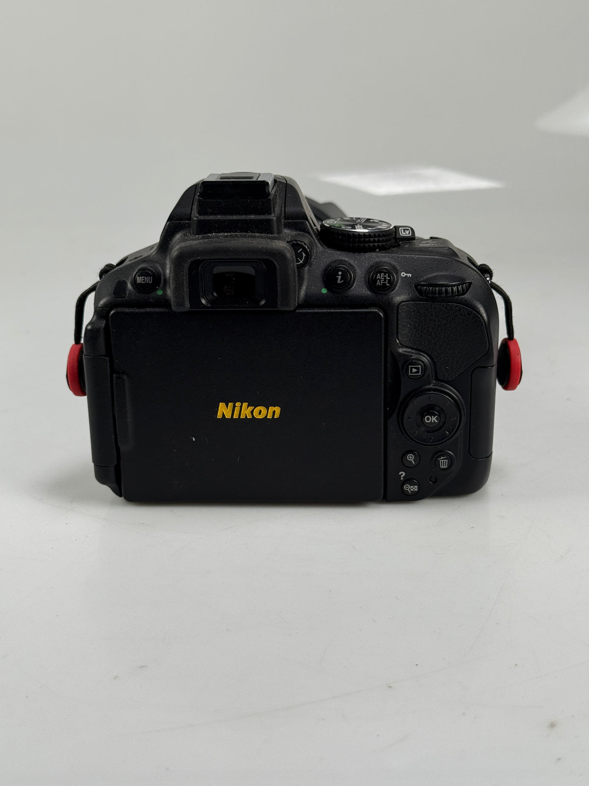 Nikon D5300 24.2MP DSLR Camera with 18-55mm VR Lens