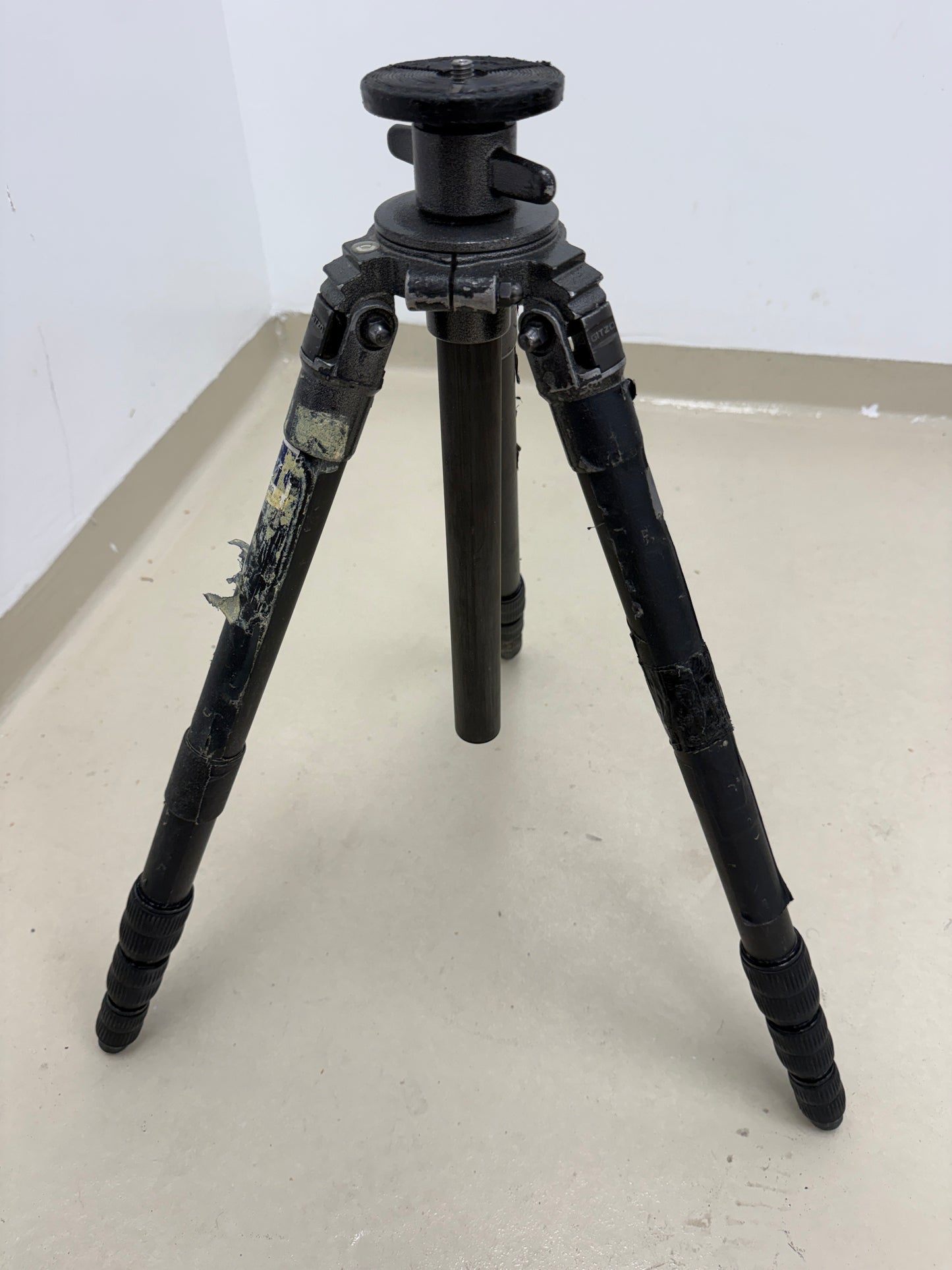 Gitzo G1548 MK2 4-Section Carbon Fiber Tripod Legs