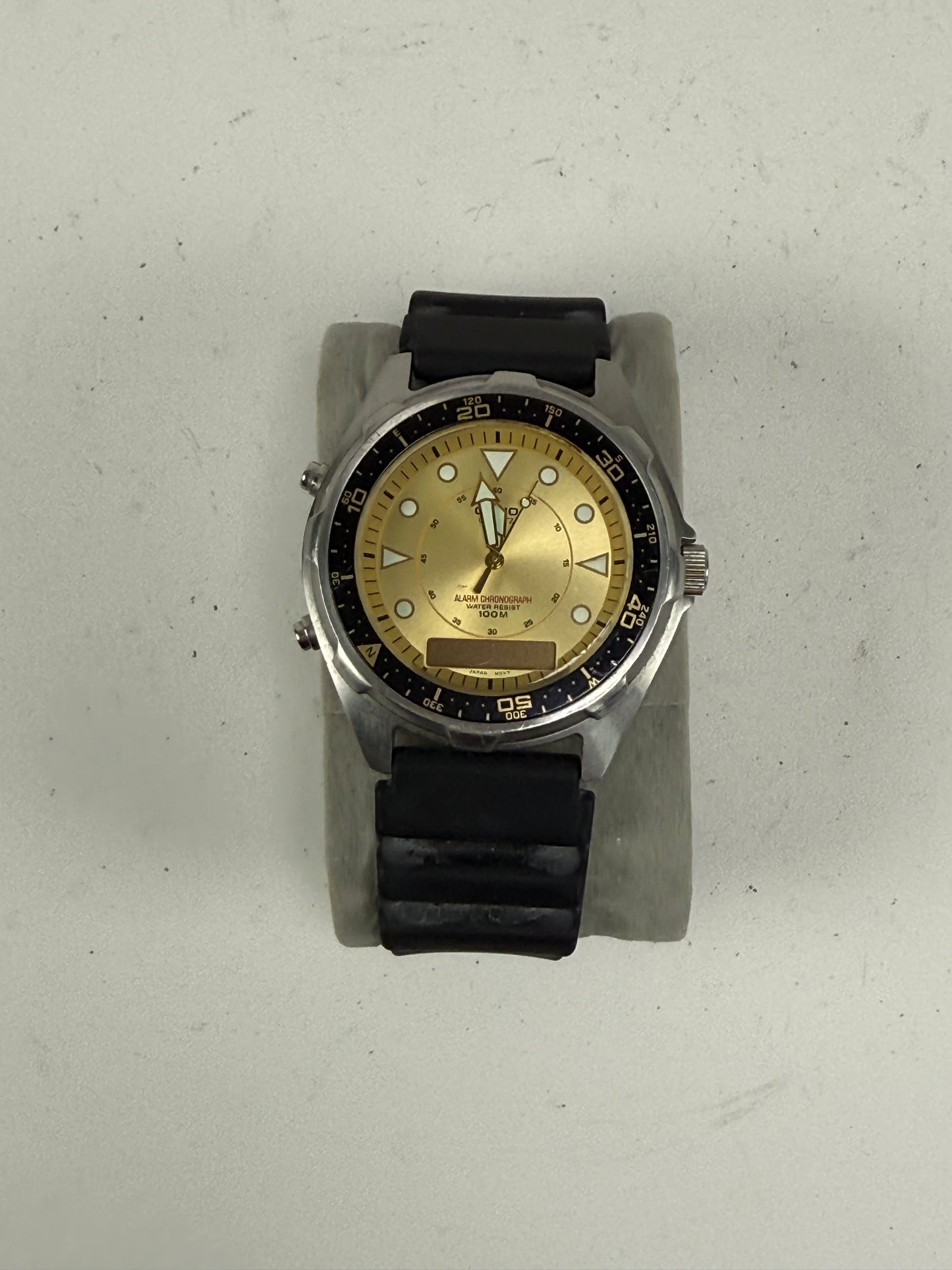 VINTAGE CASIO AMW-320R ANA-DIGI ALARM CHRONOGRAPH BEIGE/BLACK MEN'S WATCH