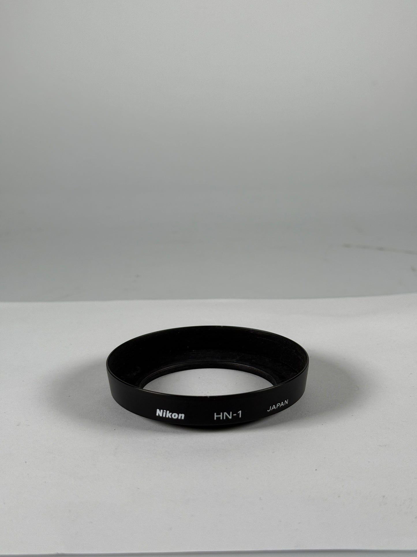 Nikon HN-1 lens hood 24mm, 28mm, 35mm