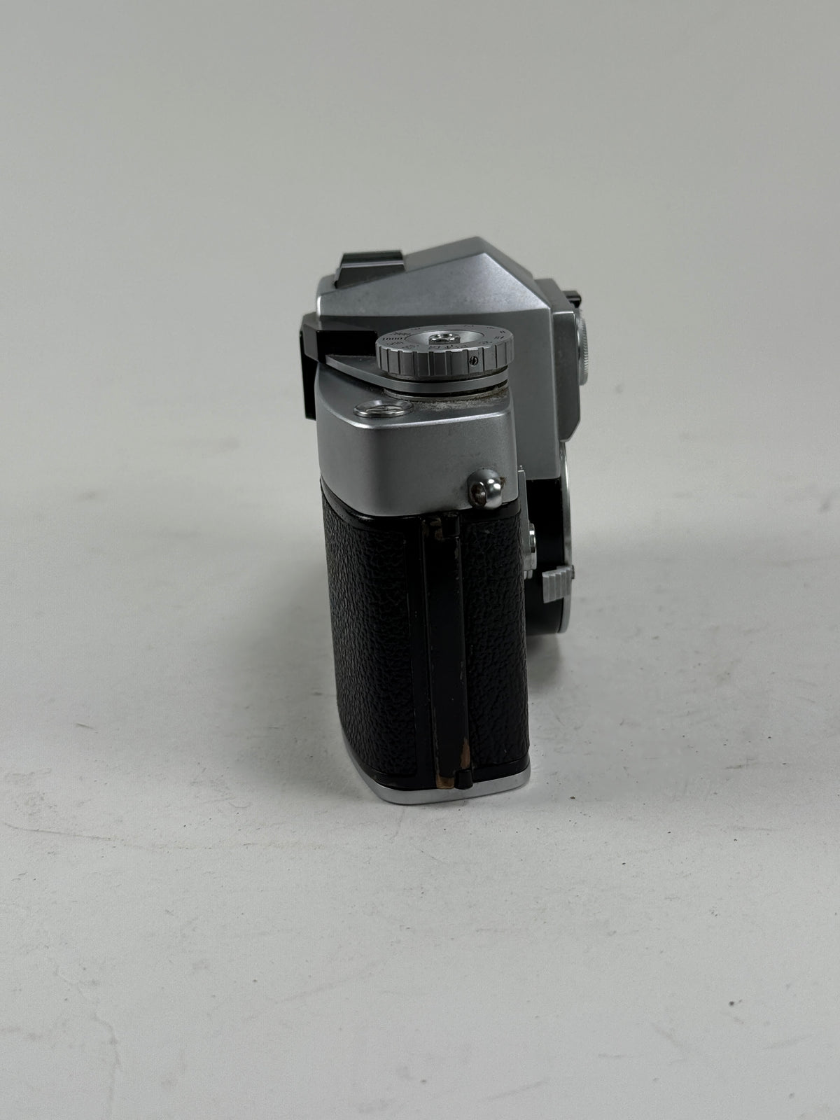 Leicaflex SL Chrome Body 35mm film camera