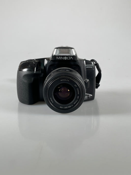 Minolta Maxxum 300si 35mm SLR Film Camera with AF Zoom 35-70mm f3.5-4.5 Lens
