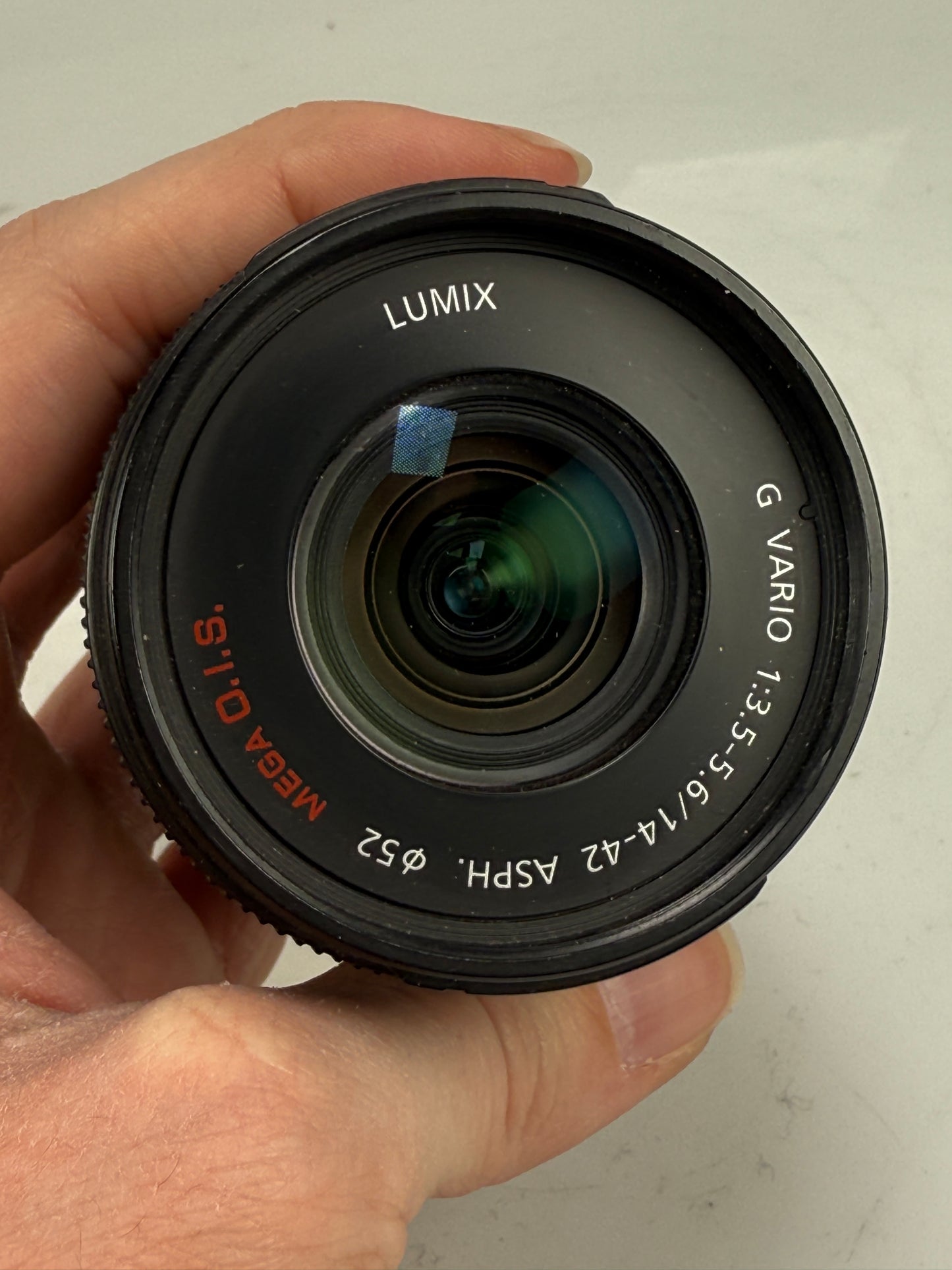 Panasonic Lumix G Vario H-FS014042 14-42mm f3.5-5.6 Asph. Zoom Mega OIS Lens