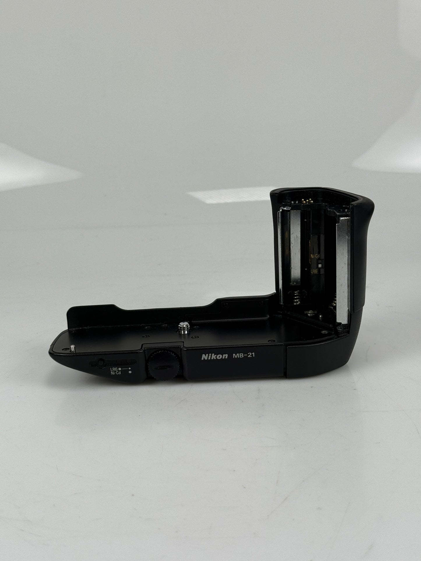 Nikon MB-21 High Speed Battery Pack Grip For F4 F4s with MS-21