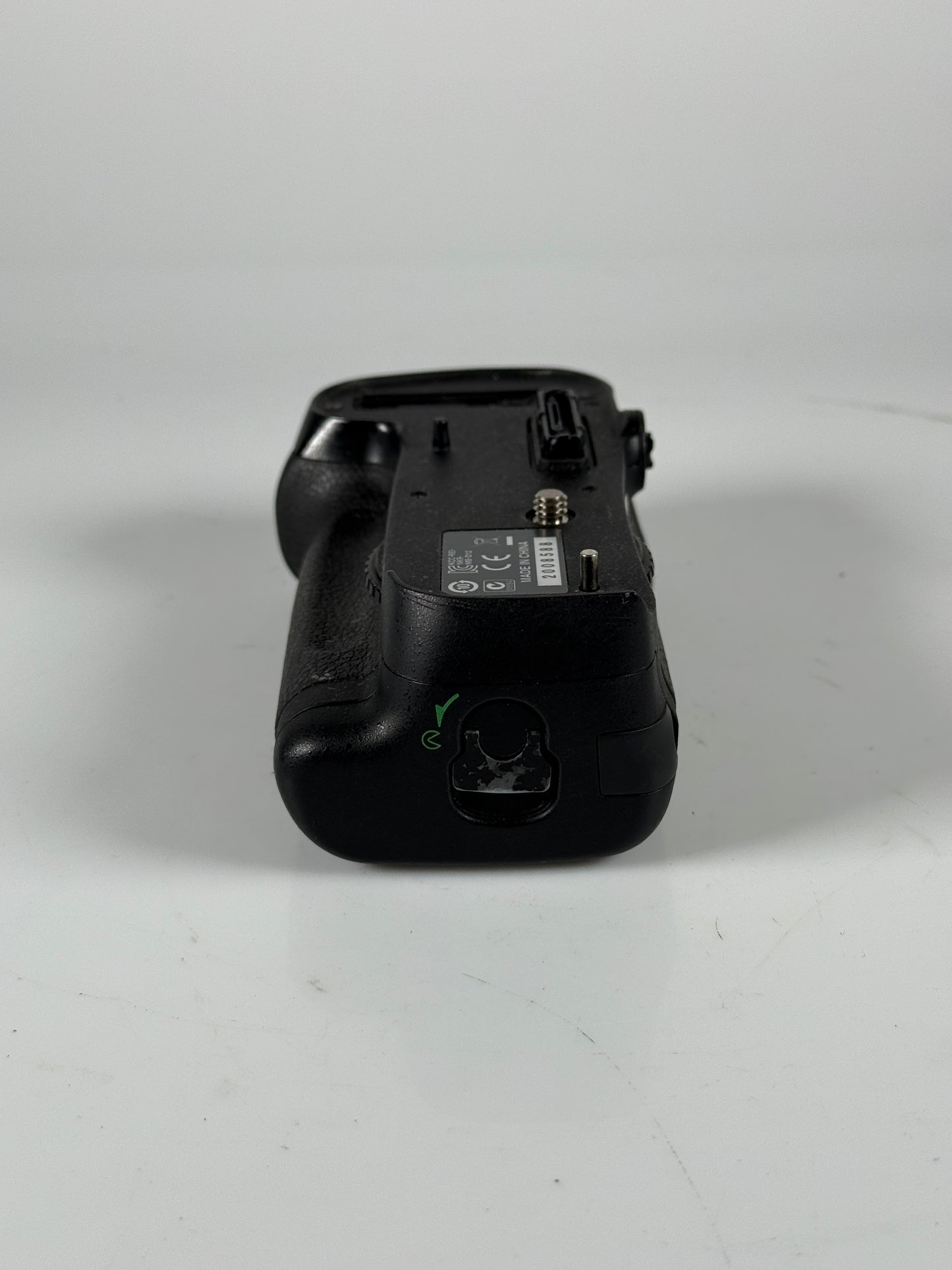 Genuine OEM Nikon MB-D12 Battery Grip for D800/D800E/D810/D810A
