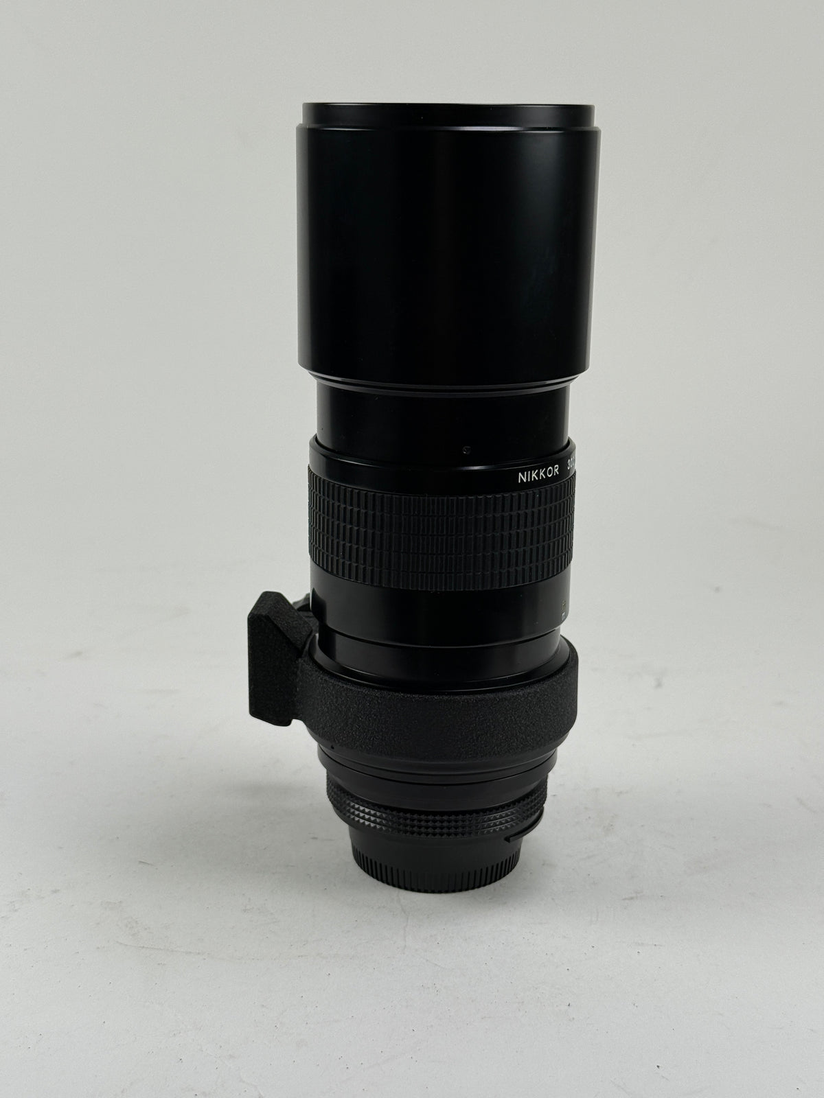 Nikon AI Nikkor 300mm f4.5 Telephoto Lens